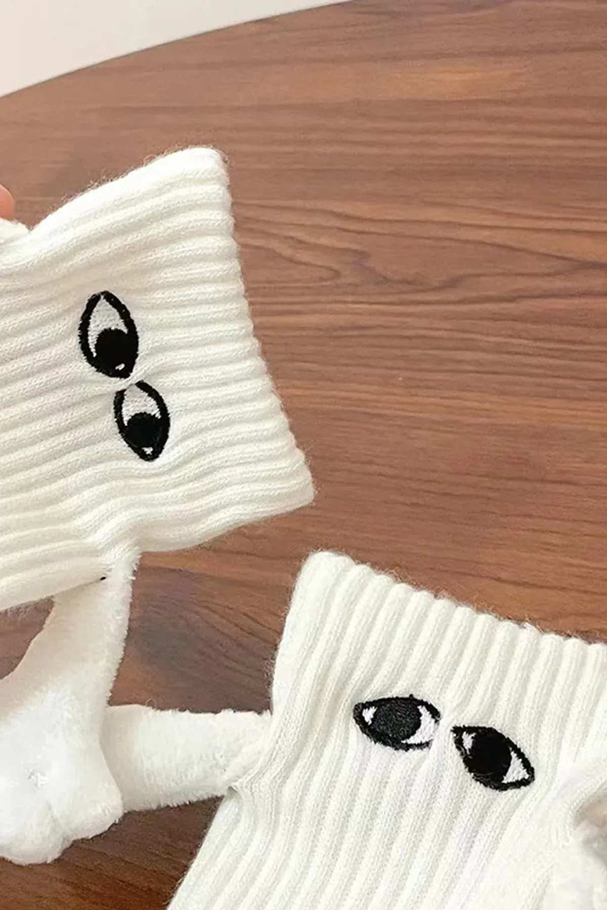 Cute Couple Holding Hands Magnetic Socks Matching Pair Gift Socks