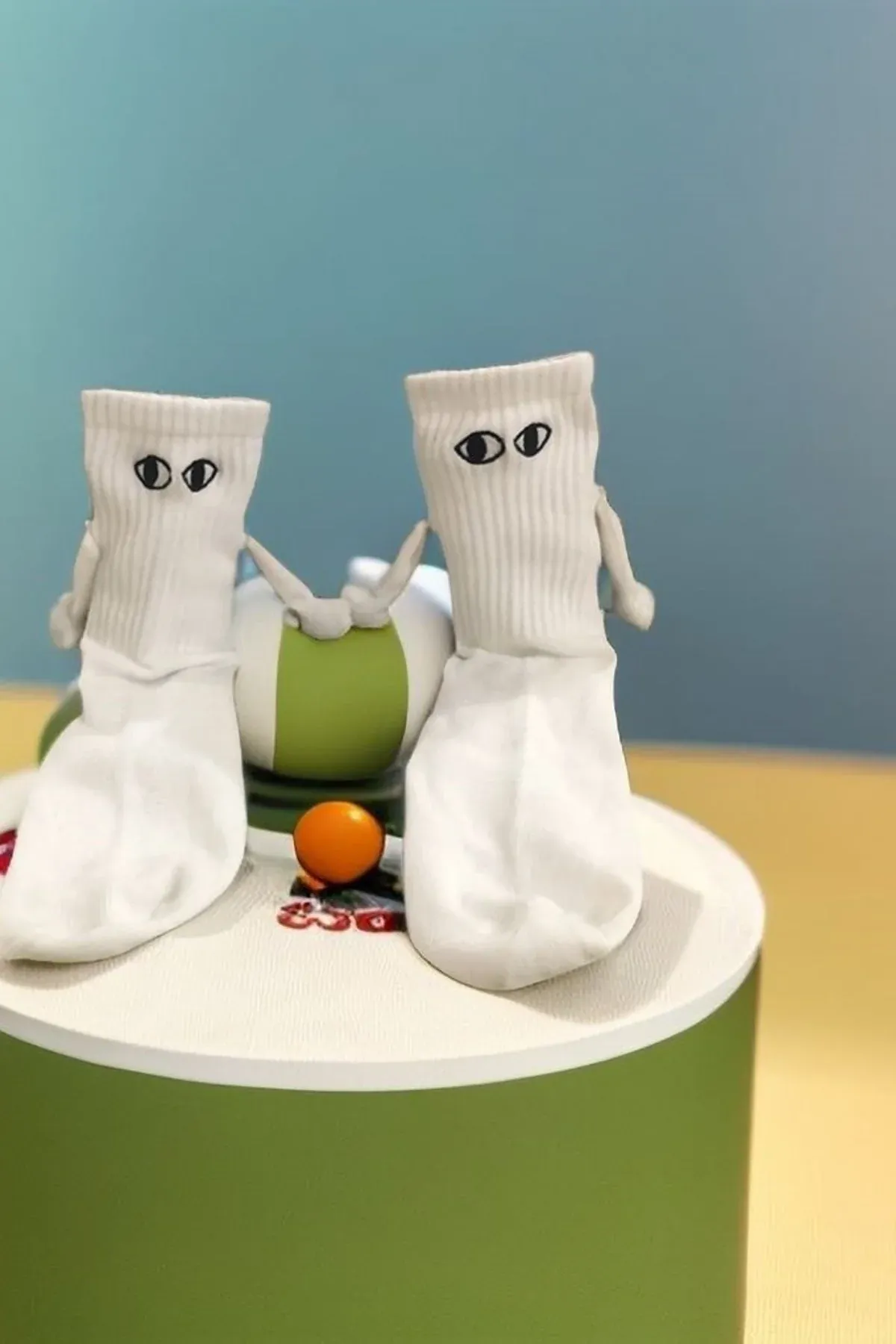 Cute Couple Holding Hands Magnetic Socks Matching Pair Gift Socks