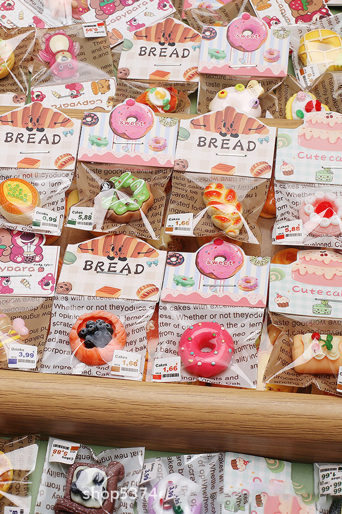 Mini Simulation Cake Bread Food Model Dollhouse Miniature with Header Card Pack