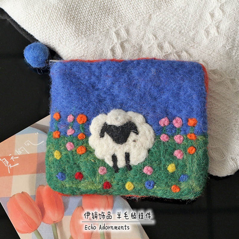 Handmade Wool Felt Sheep Coin Purse Grass Base Small Wallet