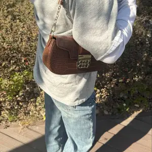 Jellytoyboy Women Casual Crossbody Purse, Sculptural Handle Premium Leather Handbag | JTB Shake Bag