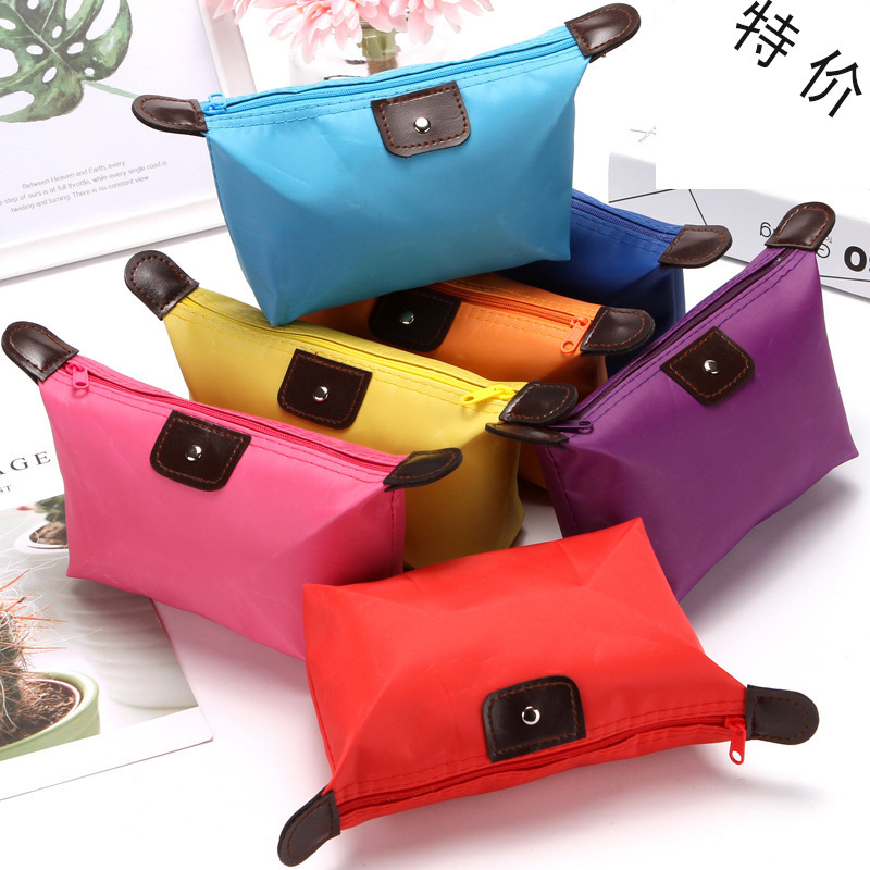 Large Capacity Candy Shaped Cosmetic Bag Luxury Portable Makeup Hand Pouch