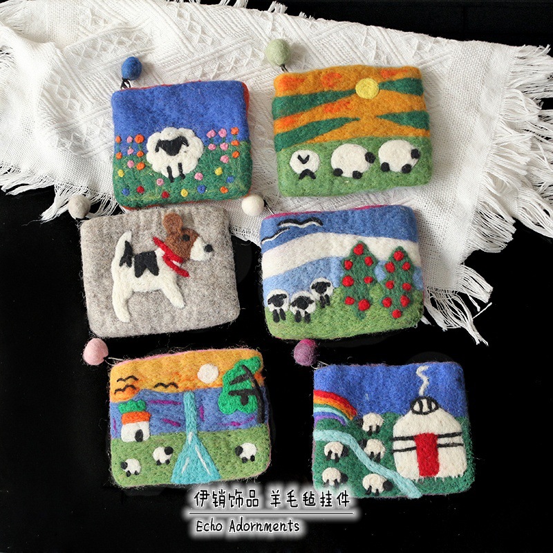 Handmade Wool Felt Sheep Coin Purse Grass Base Small Wallet