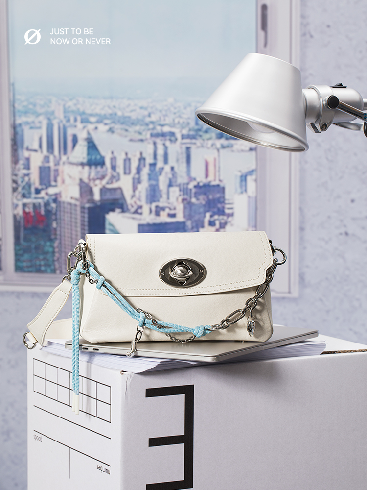 Unbound | Soft Tofu Flap Ba