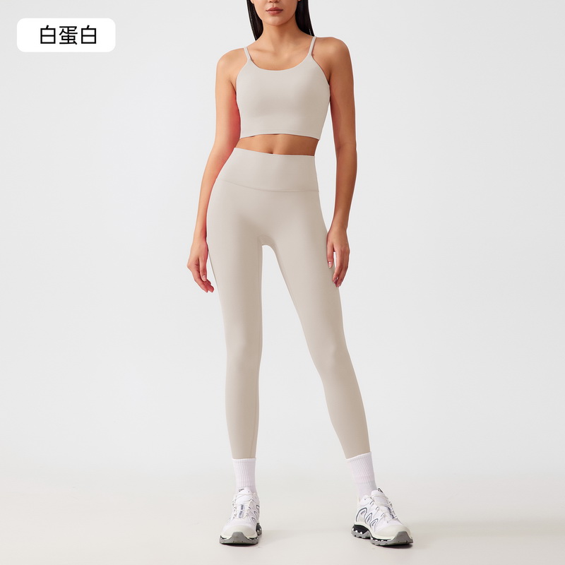 Women's Seamless Yoga Outfit Set - Spaghetti Strap Crop Top & High - W