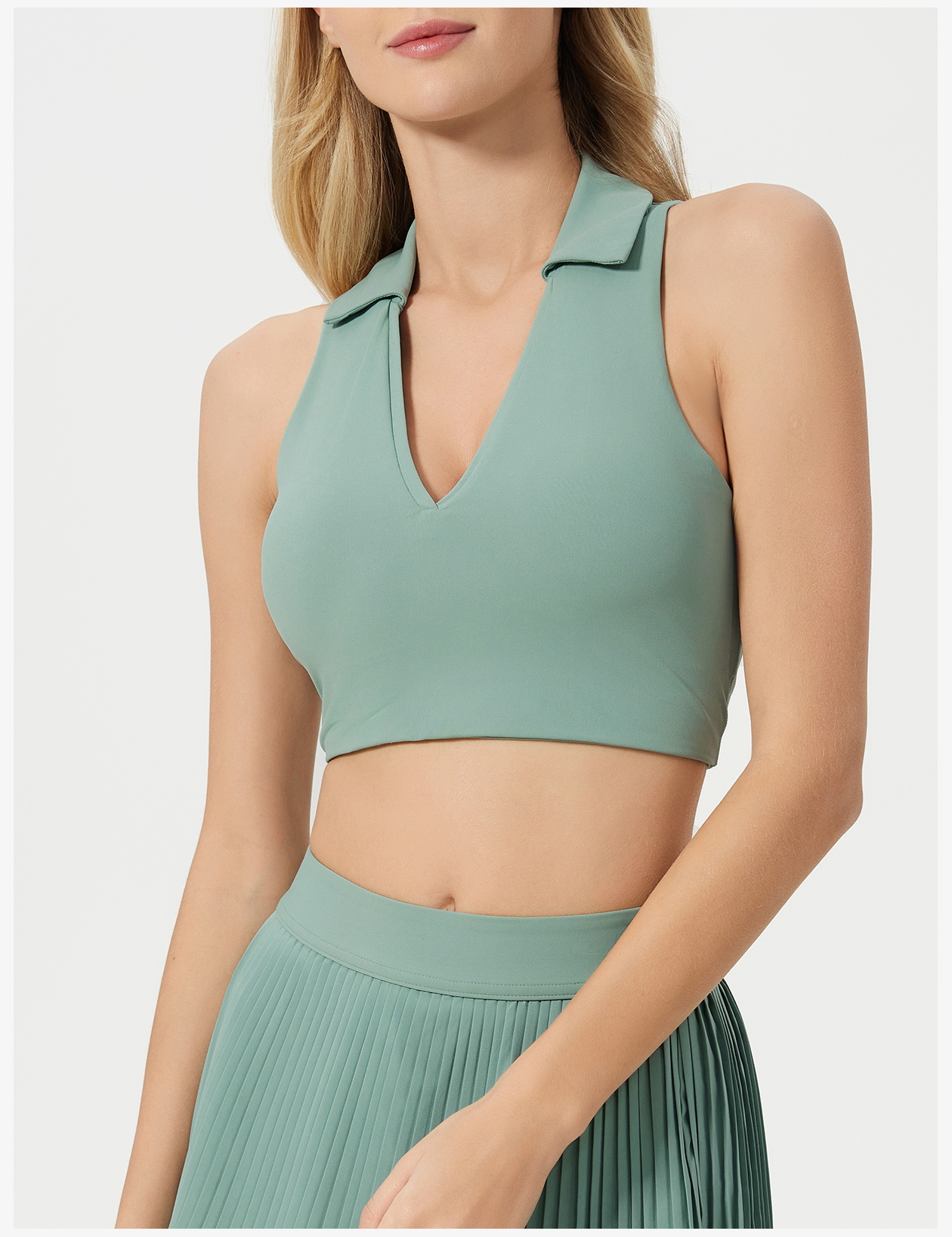 Women's Light Purple Polo Neck Sleeveless Sports Bra, Crop Top for Yoga & Golf