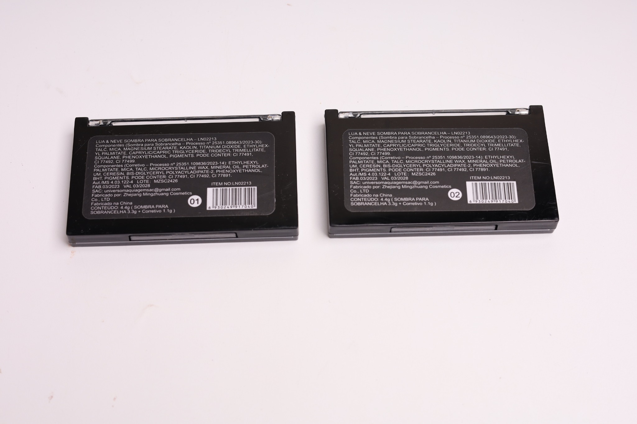 Paleta de Sombra para Sobrancelha Lua&Neve com 4 Cores｜Modelagem Natural, Cor Duradoura, Um Paleta para Sobrancelhas e Olhos