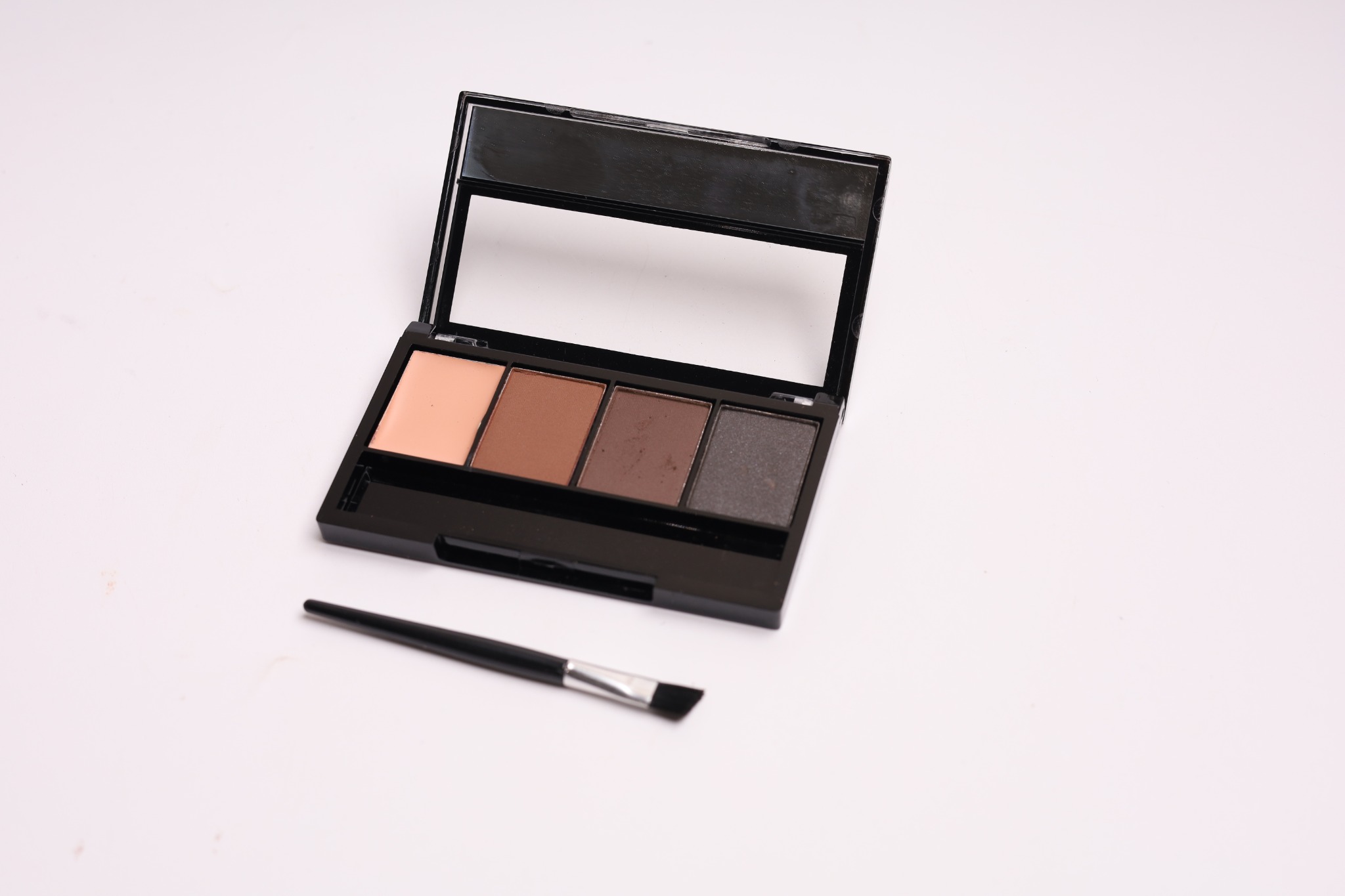 Paleta de Sombra para Sobrancelha Lua&Neve com 4 Cores｜Modelagem Natural, Cor Duradoura, Um Paleta para Sobrancelhas e Olhos