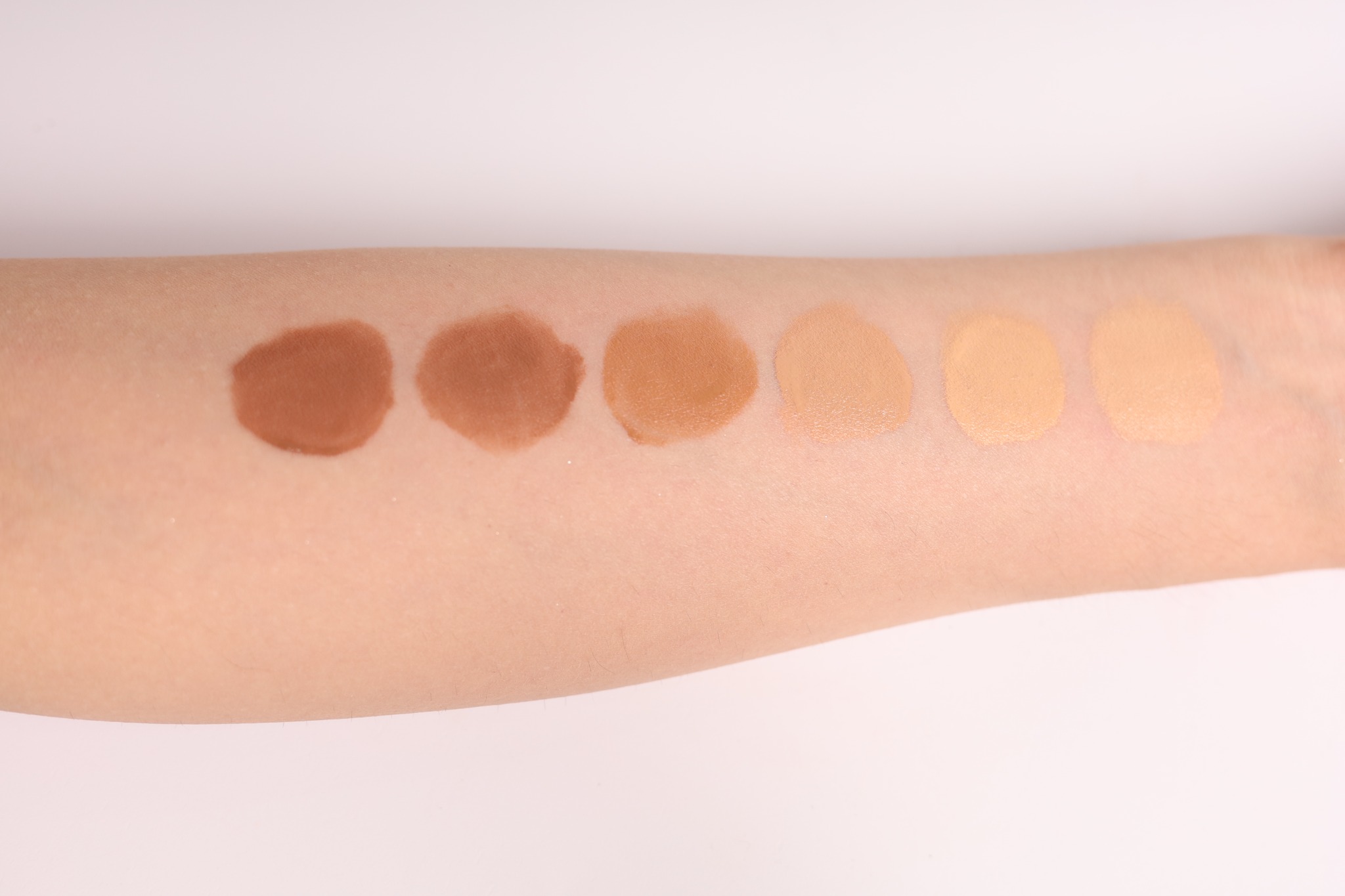 Corretivo Líquido Lua&Neve Rose | 6 Cores para Todos os Tipos de Pele, Fosco e Suave, Esconde Defeitos com Um Toque