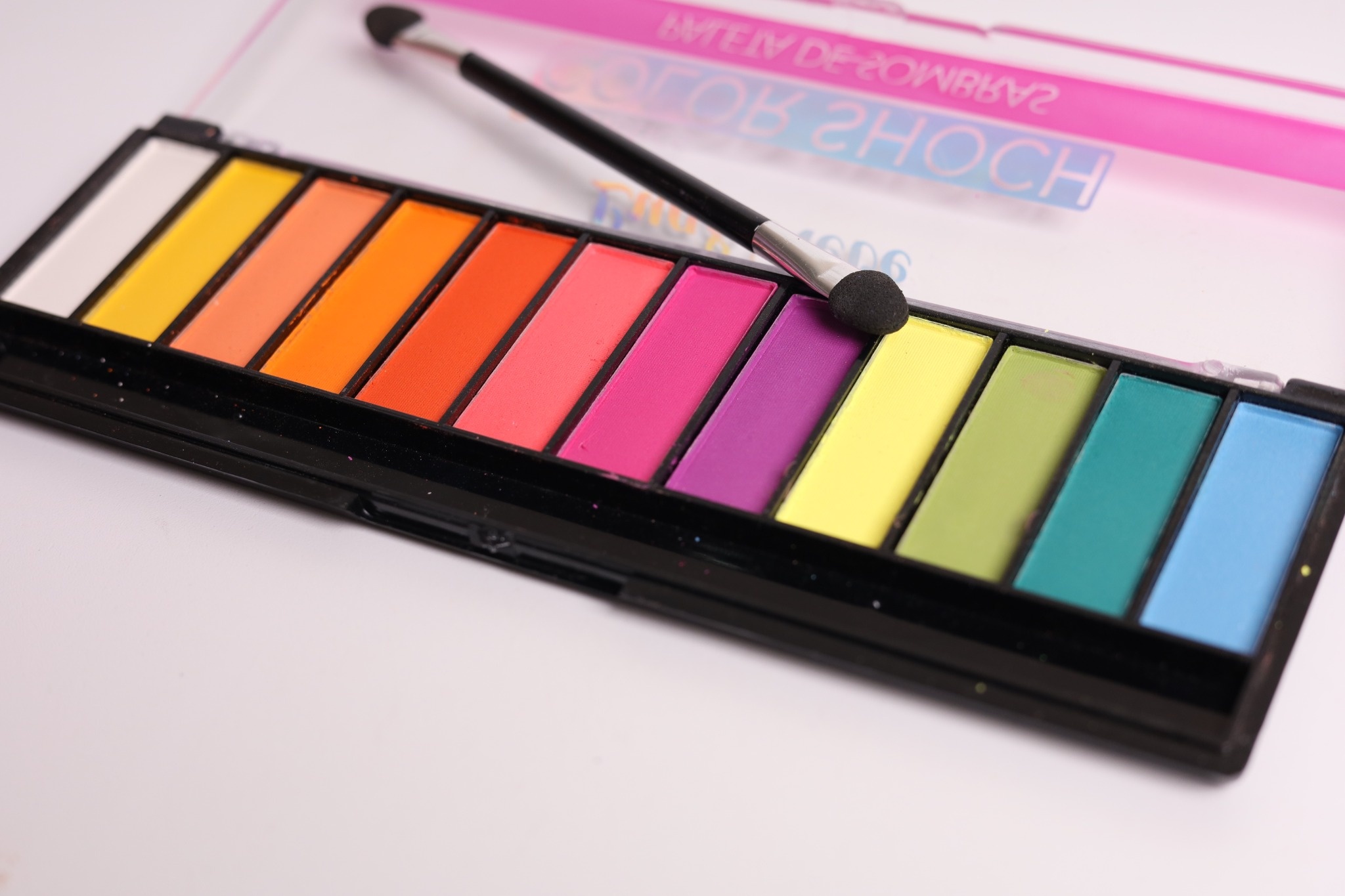 Paleta de Sombras Lua&Neve Arco - Íris | 12 Cores para Maquiagem Criativa, Pigmentação Intensa e Fina, Dia a Dia e Criação em Um