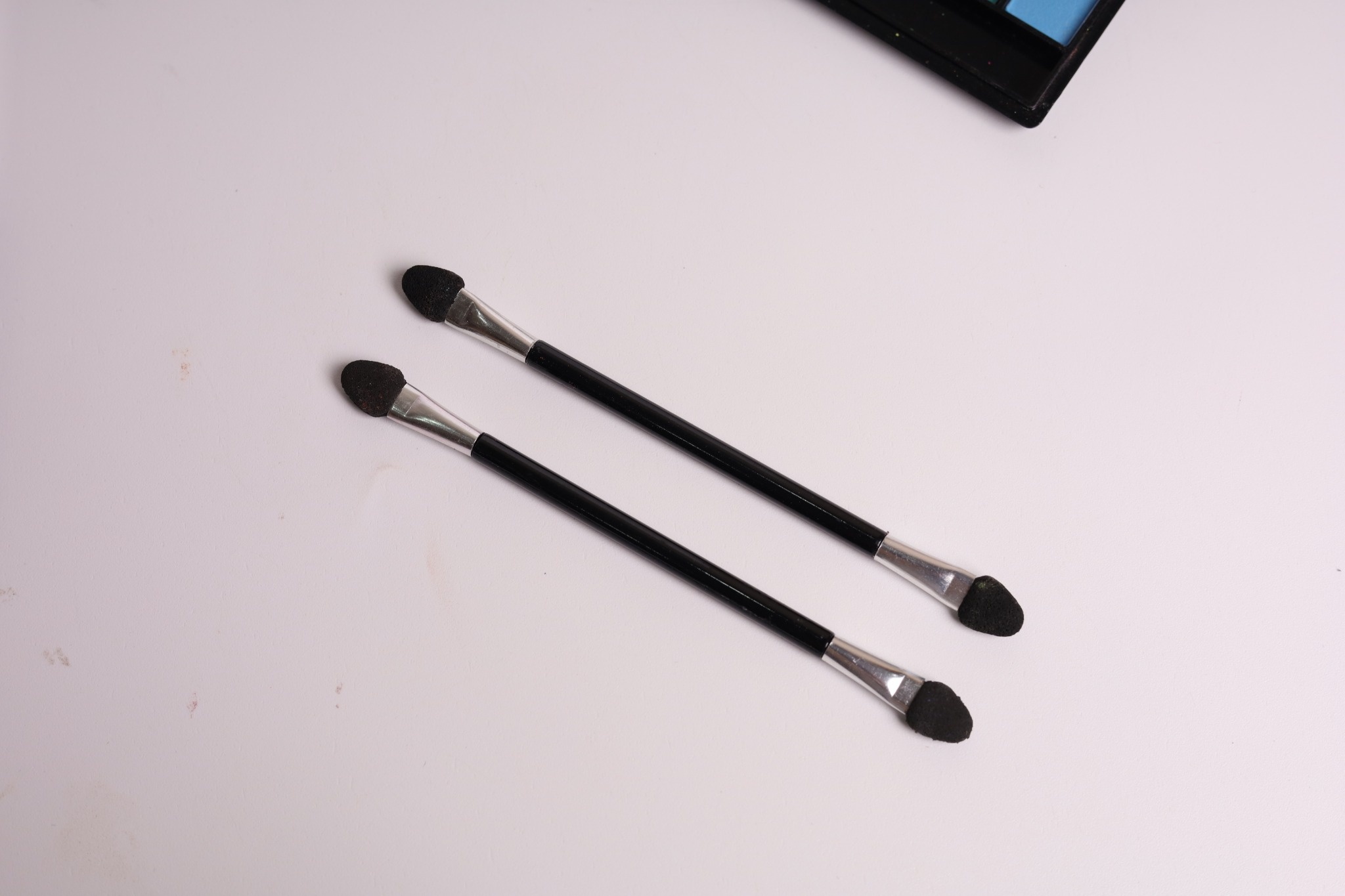 Paleta de Sombras Lua&Neve Arco - Íris | 12 Cores para Maquiagem Criativa, Pigmentação Intensa e Fina, Dia a Dia e Criação em Um