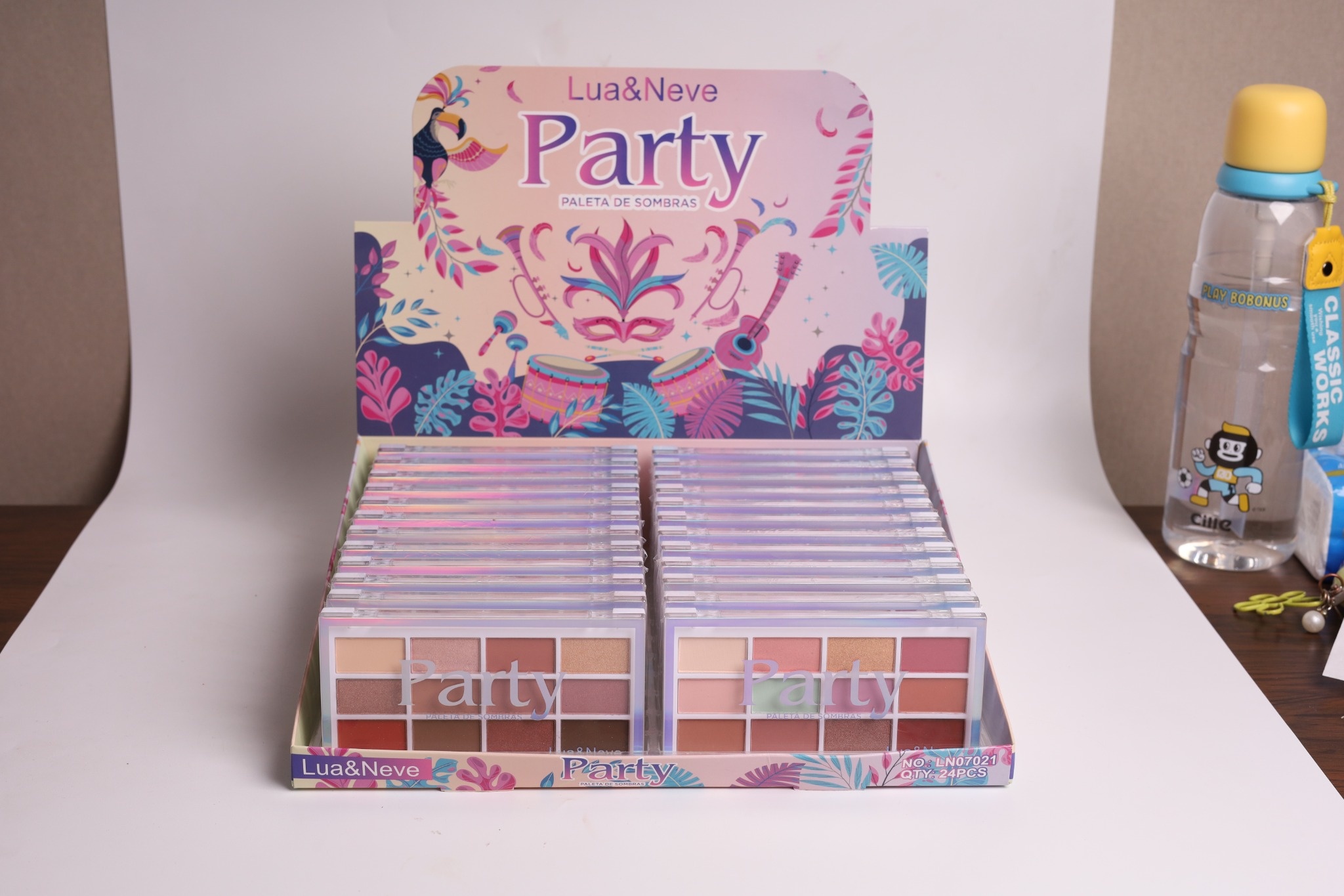 Lua&Neve Paleta de Sombras para Festa Dupla｜12 Cores×2, Tudo em Um para Dia e Festa, Mistura de Perolado e Mate, Troca de Estilo em Um Clique