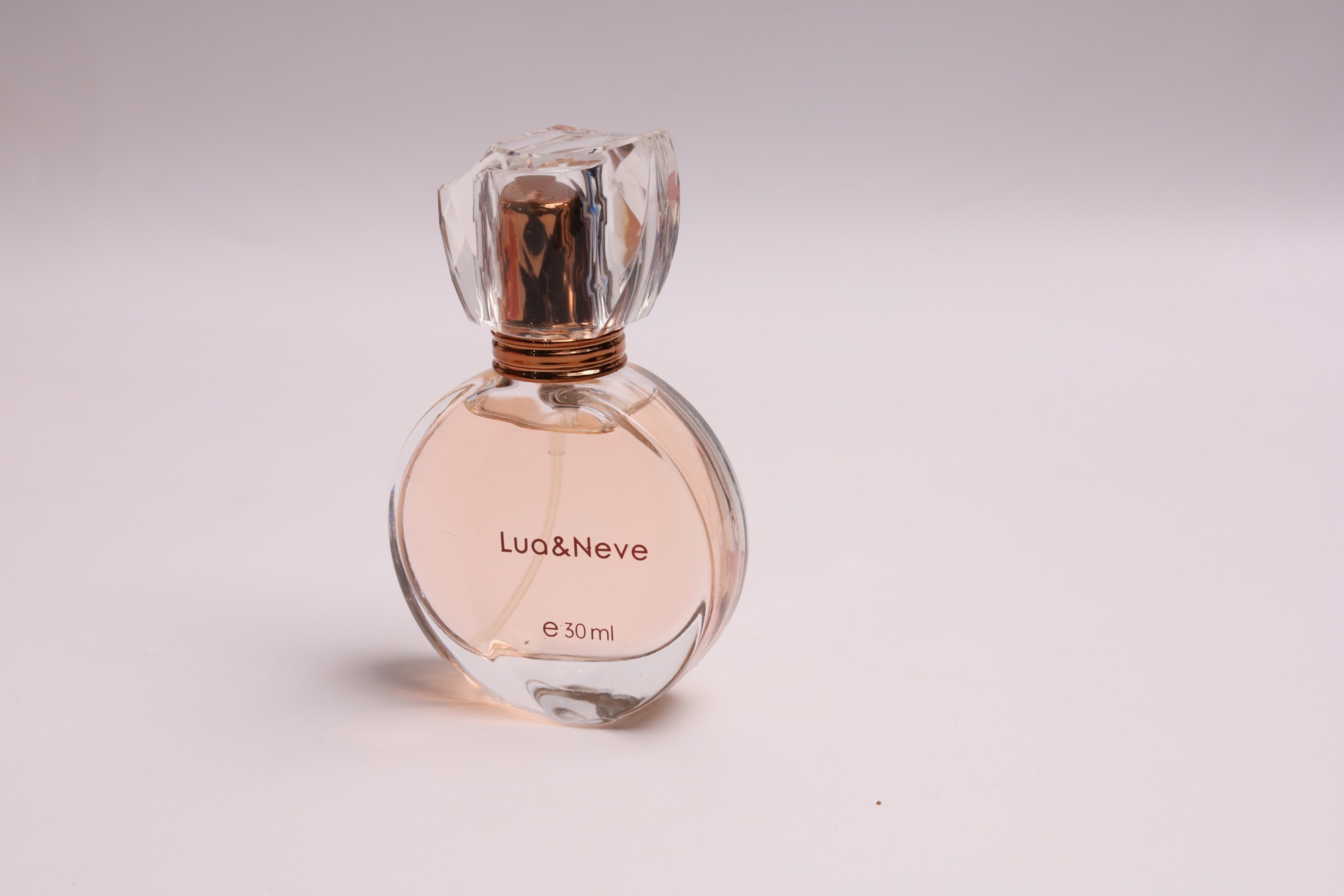 精致粉盒！Lua&Neve 香水 30ml 香遇派对