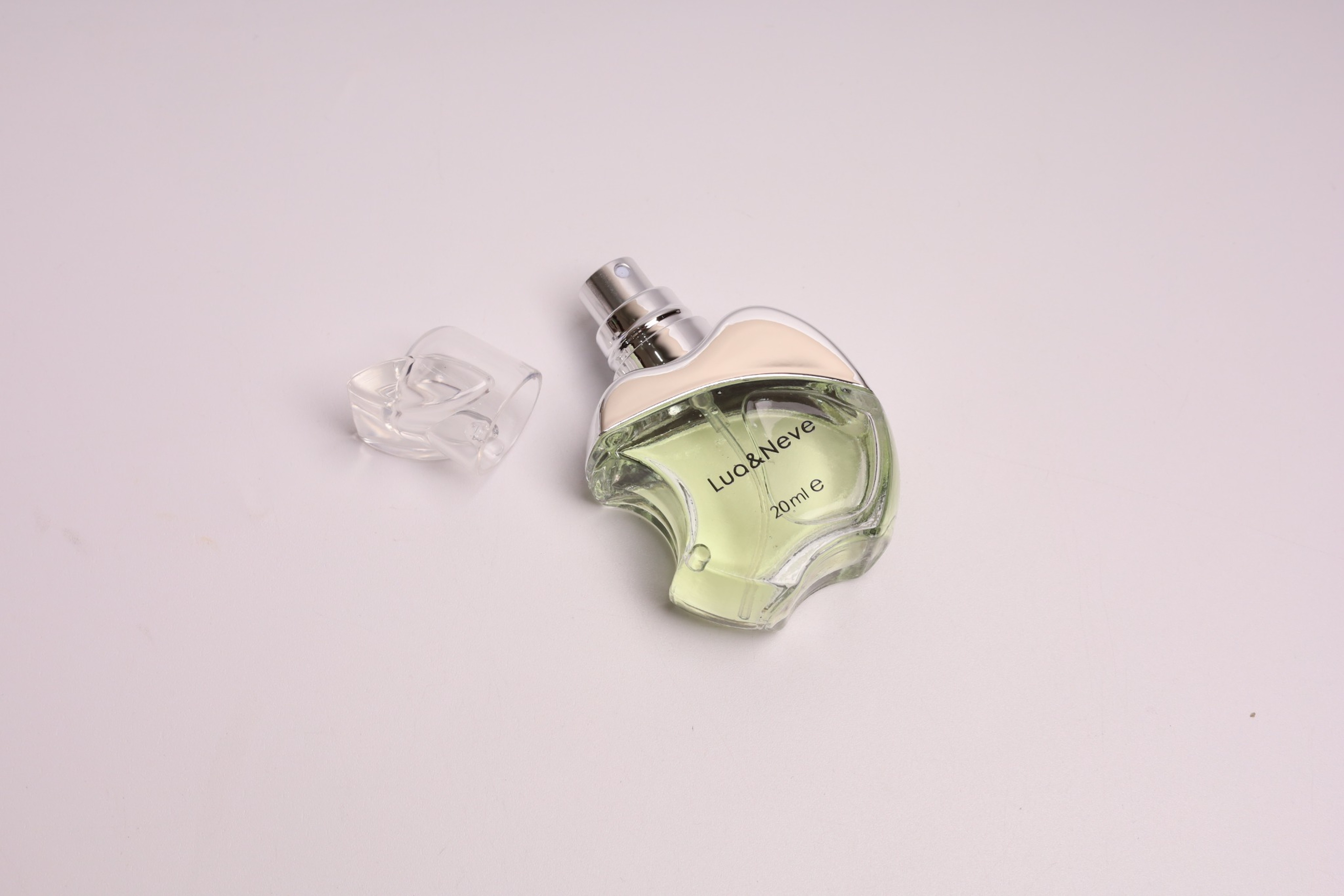 Perfume Lua&Neve em Forma de Maçã 20ml, Aroma Leve e Fresco, Design Único