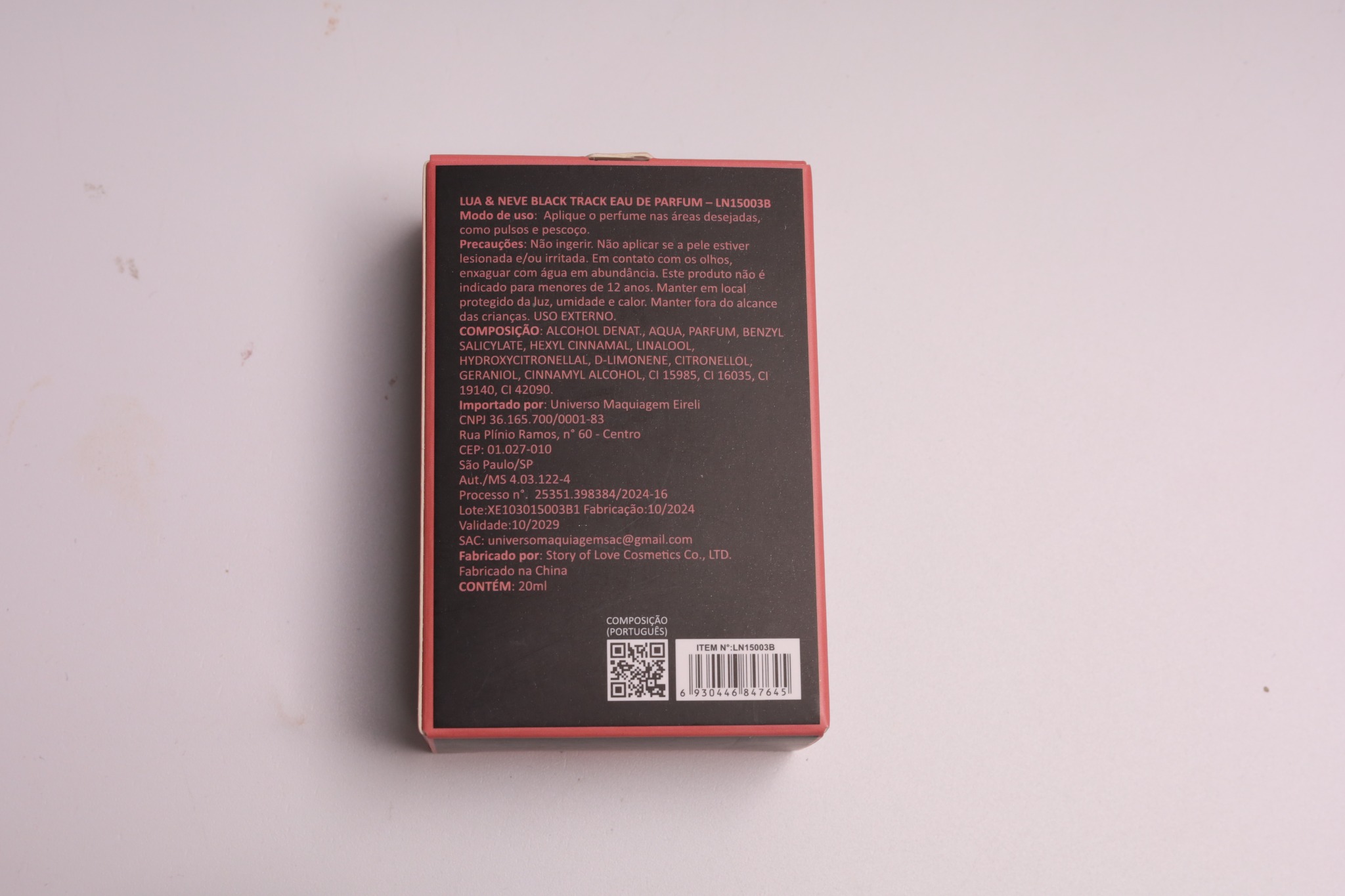 Perfume Lua&Neve Black Track 20ml, Aroma Oriental Misterioso, Frasco em Forma de Maçã