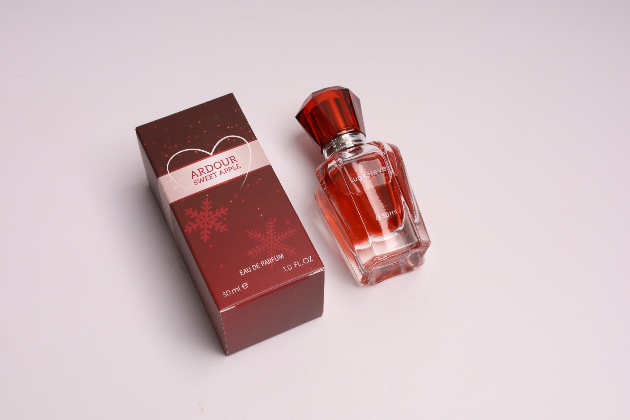Perfume Lua&Neve Pedra Rubra Ardente 30ml | Fragrância Doce de Maçã, Acendendo a Atmosfera Romântica