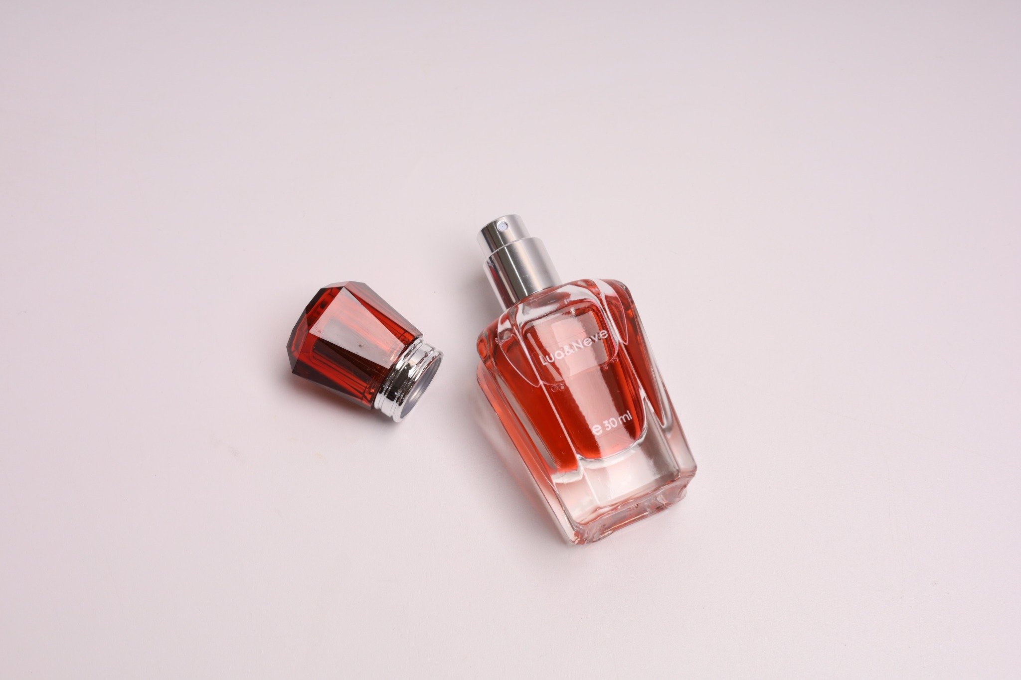 Perfume Lua&Neve Pedra Rubra Ardente 30ml | Fragrância Doce de Maçã, Acendendo a Atmosfera Romântica