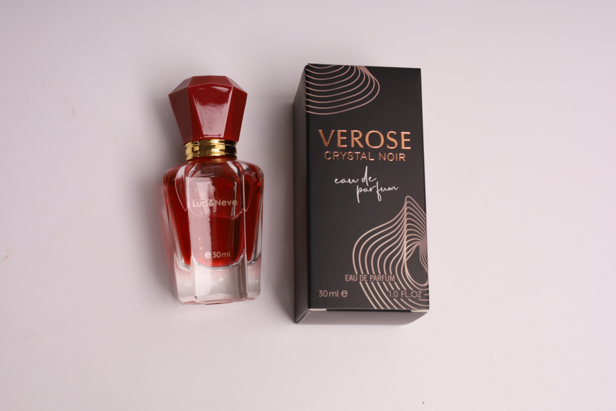Perfume Lua&Neve Scarlet Crystal 30ml, Tampa de Diamante, Notas Luxuosas