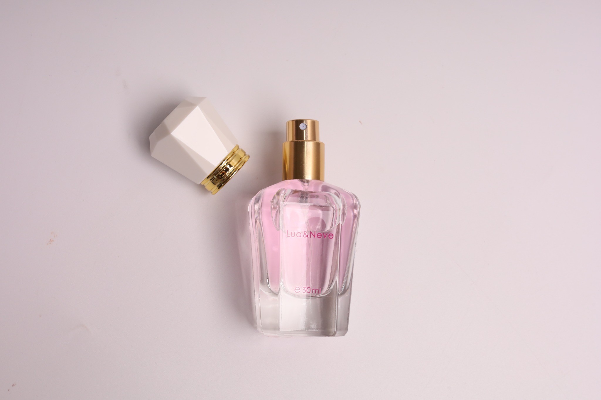 Perfume Lua&Neve Fashion Kiss 30ml, Tampa de Diamante Rosa, Notas Doces