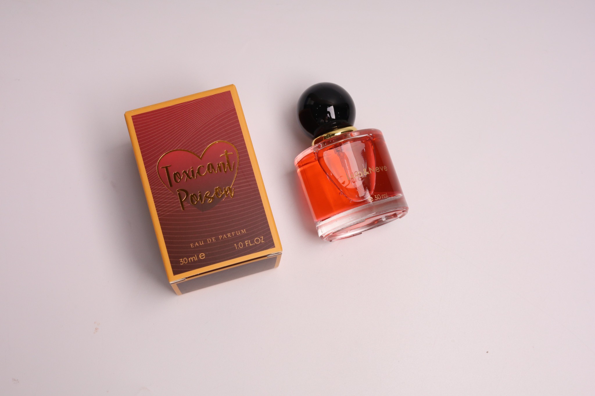 Perfume Lua&Neve Toxicant Poison 30ml, Notas Tóxicas e Seduentes