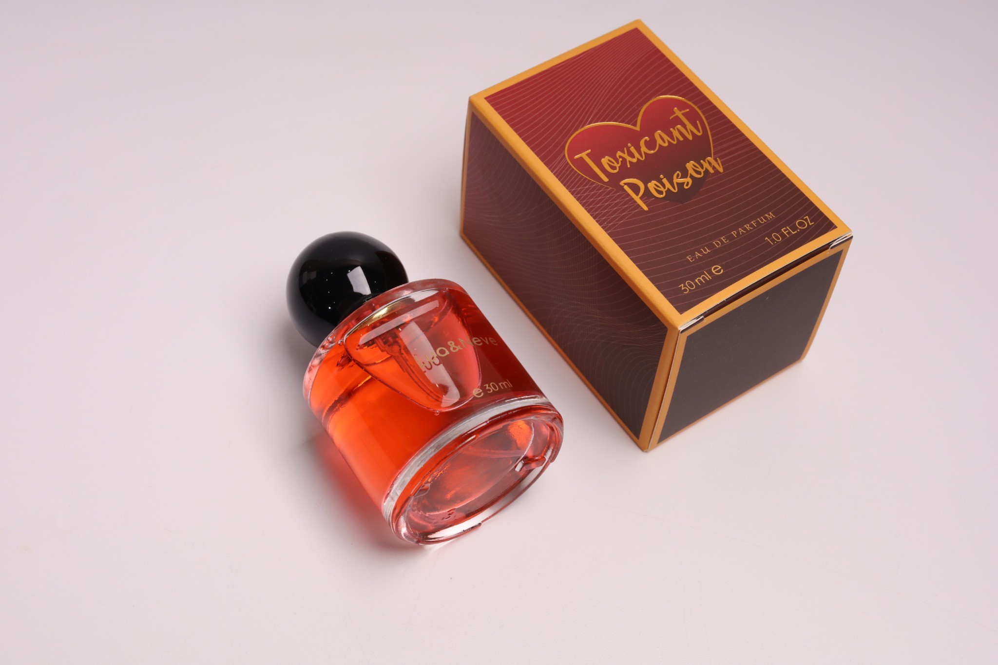 Perfume Lua&Neve Toxicant Poison 30ml, Notas Tóxicas e Seduentes