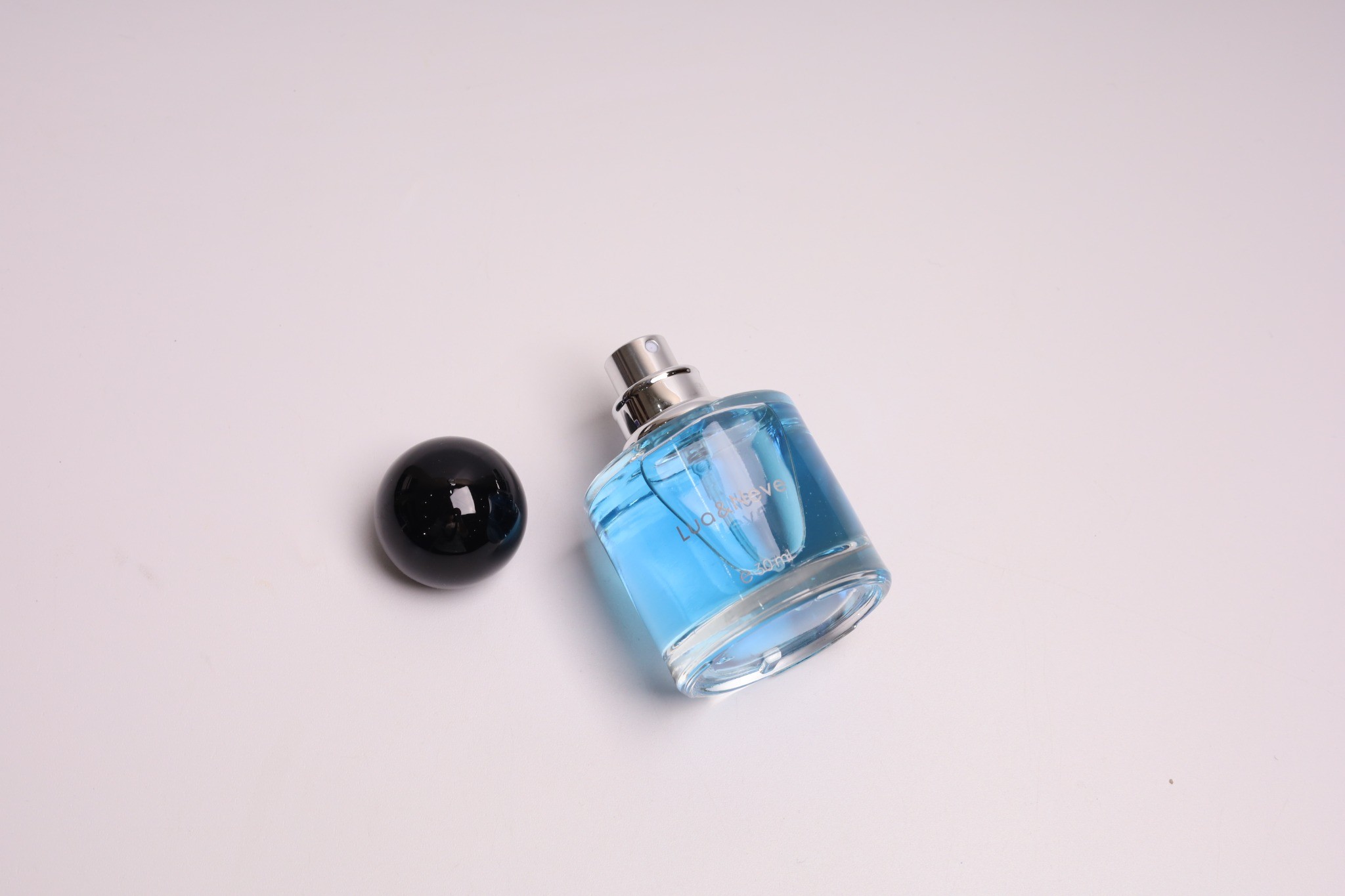 Perfume Lua&Neve Midpoint Poison 30ml, Notas Misteriosas e Frescas