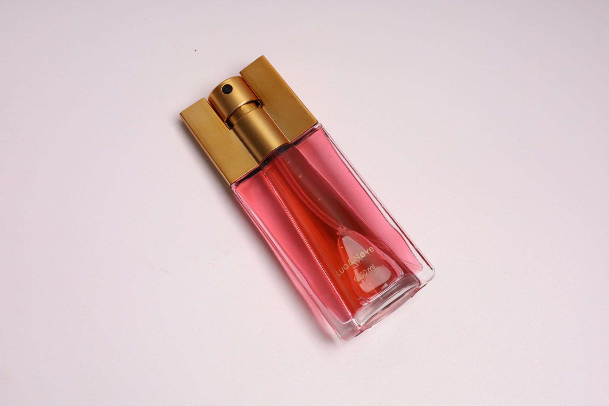 Perfume Lua&Neve Vacuous Obsidian 50ml | Choque Rosa e Ouro, Traça Gravidade Misteriosa do Aroma