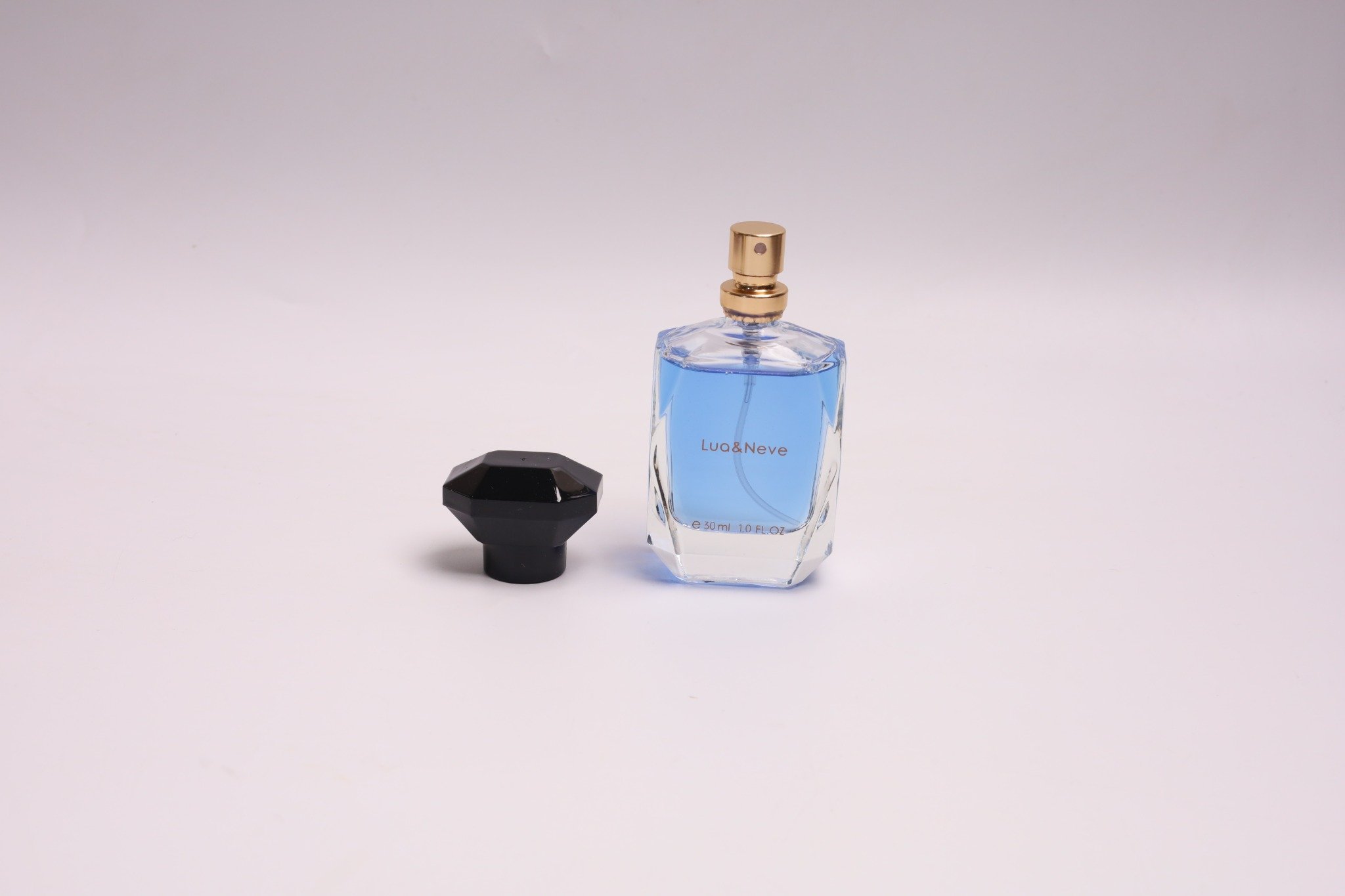 Perfume Lua&Neve Azul Gelo Diamante 30ml | Tampa de Diamante Preto + Frasco Transparente, Desbloqueie Atmosfera Fresca