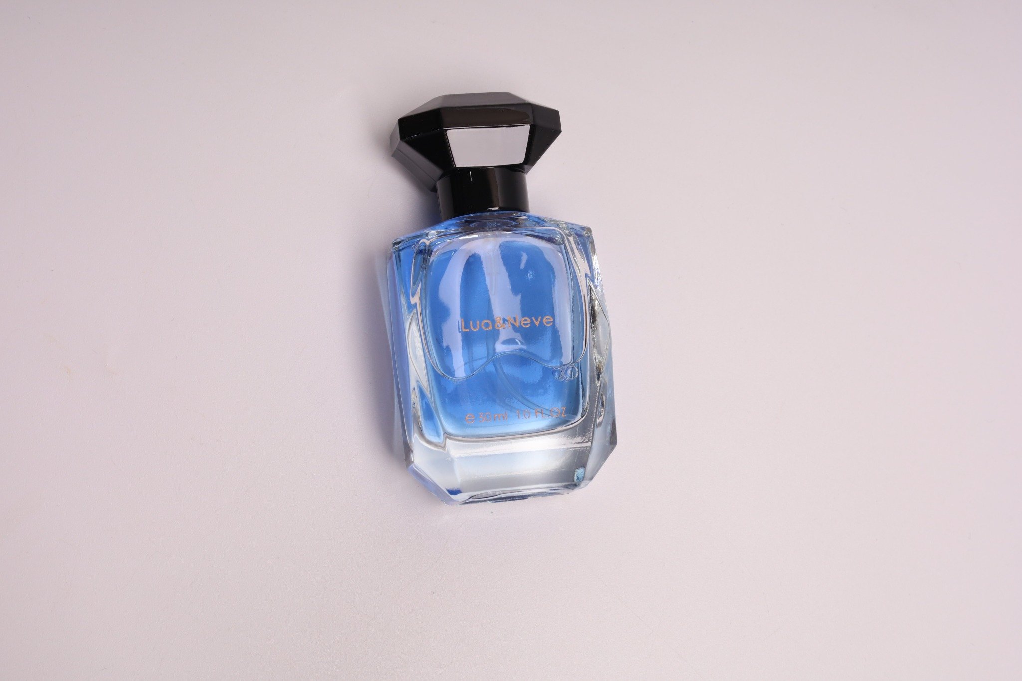 Perfume Lua&Neve Azul Gelo Diamante 30ml | Tampa de Diamante Preto + Frasco Transparente, Desbloqueie Atmosfera Fresca