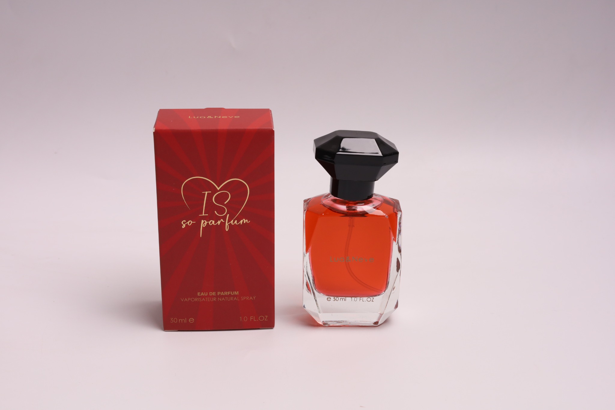 Perfume Lua&Neve com Tampa Preta em Forma de Diamante 30ml | Notas Aromáticas Intensas, Revelando um Charme Fascinante