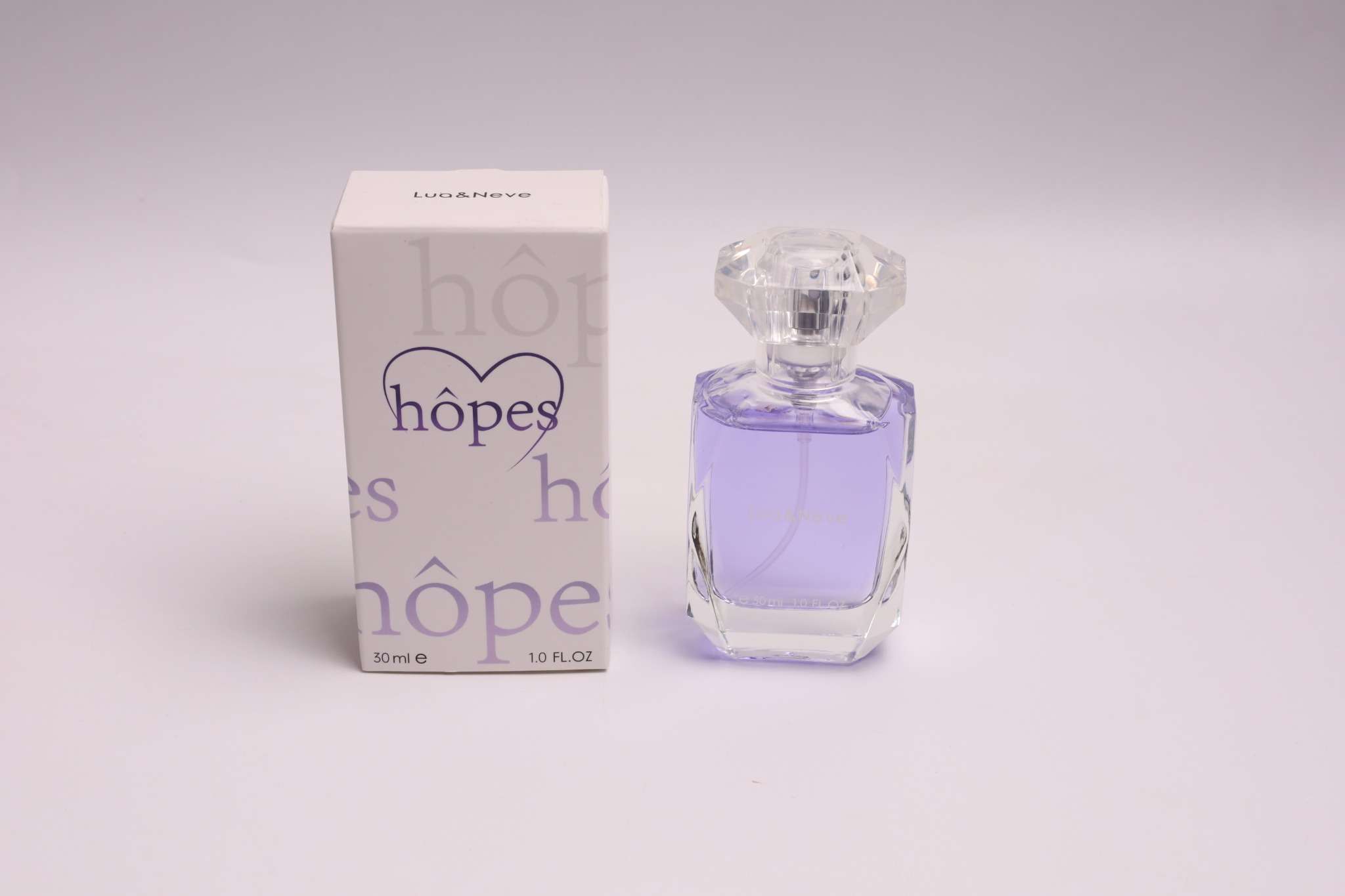 Perfume Lua&Neve Iris Noturna 30ml | Frasco Azul Profundo, Notas Aromáticas e Misteriosas