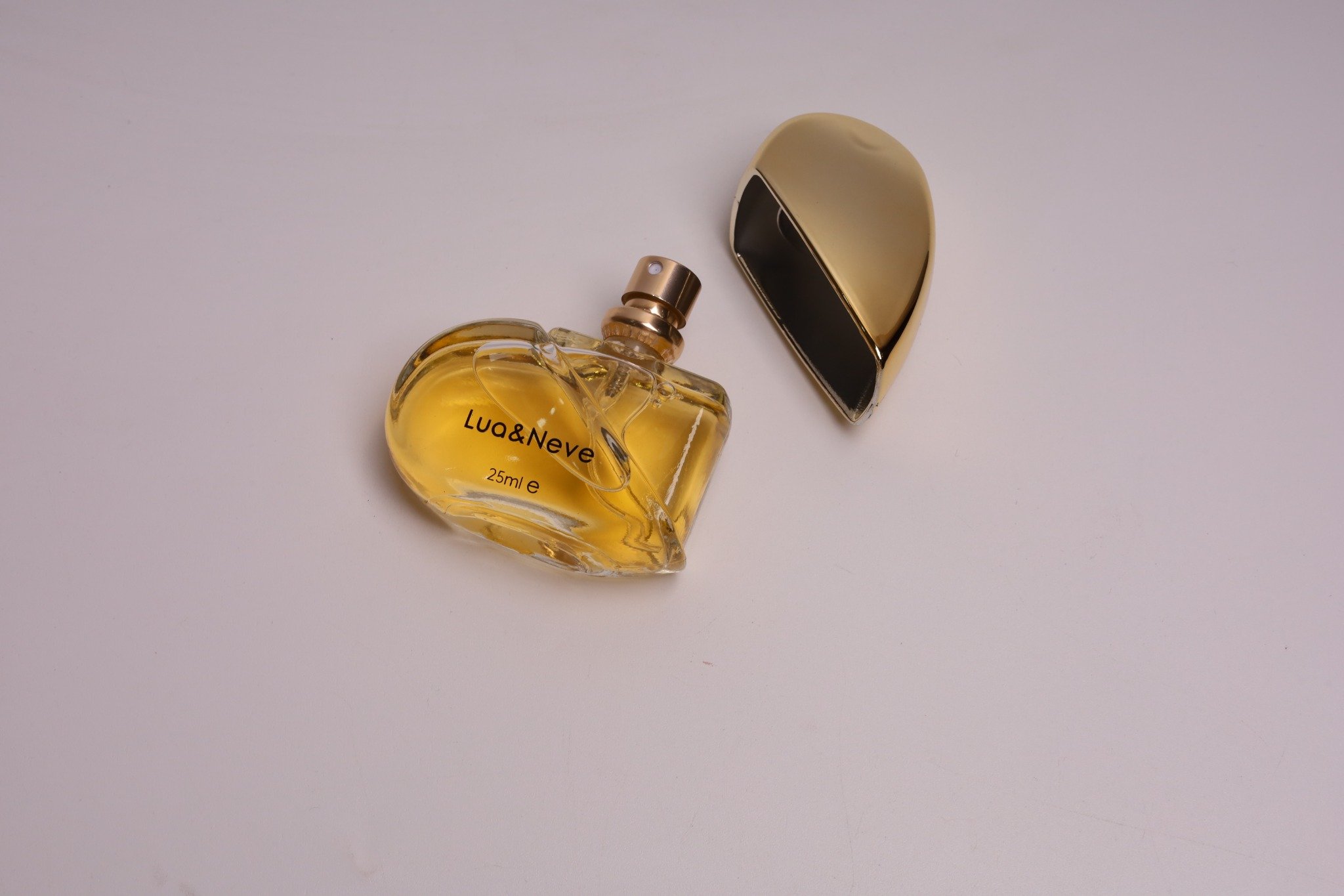 Perfume Lua&Neve Dourado Âmbar 50ml - Fragrância Luxuosa, Mergulhe no Tempo