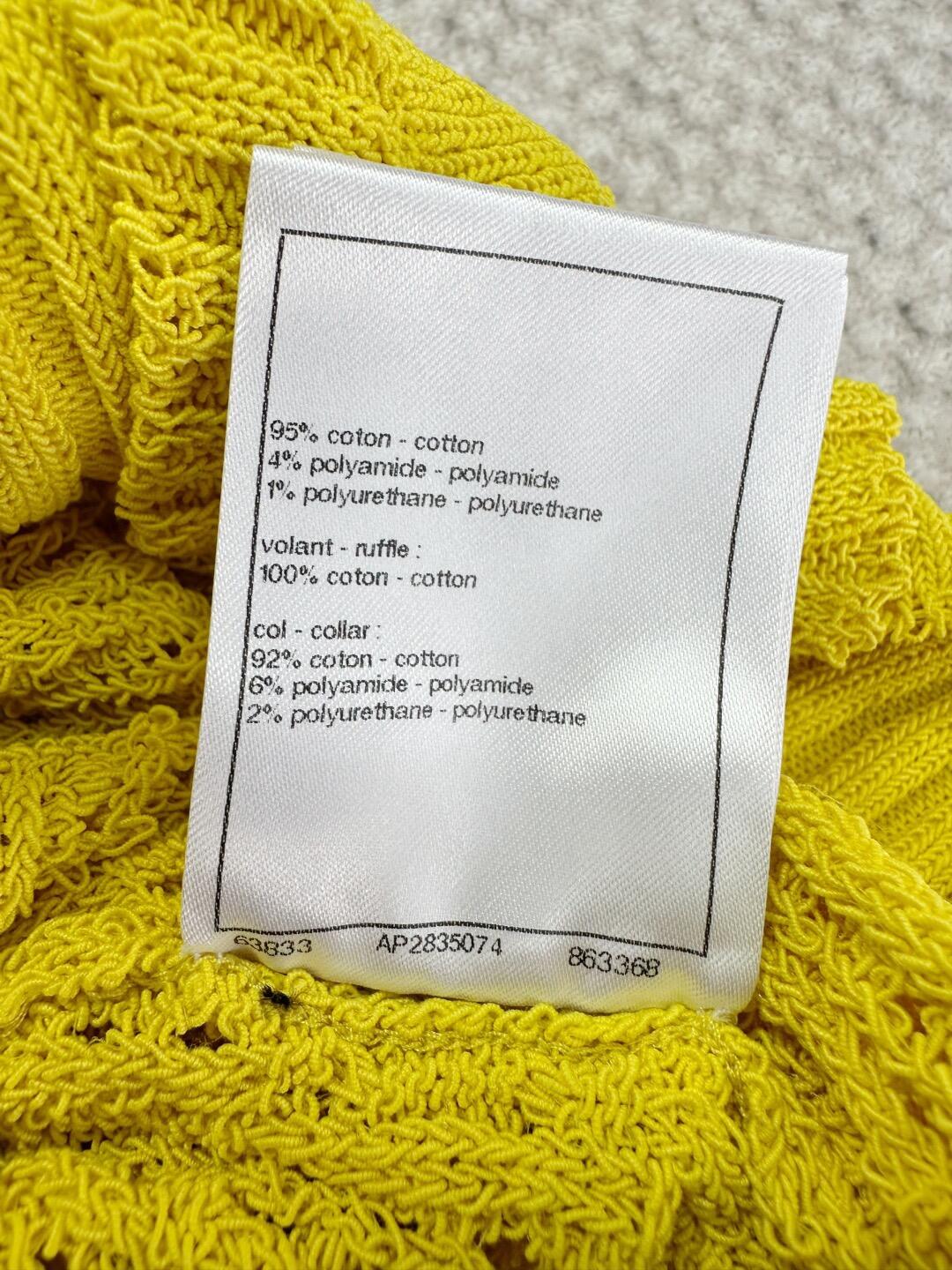 CHNEL Lace Crew Neck Fortune Yellow Knit Sweater