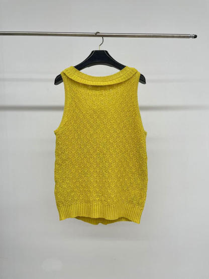 CHNEL Lace Crew Neck Fortune Yellow Knit Vest