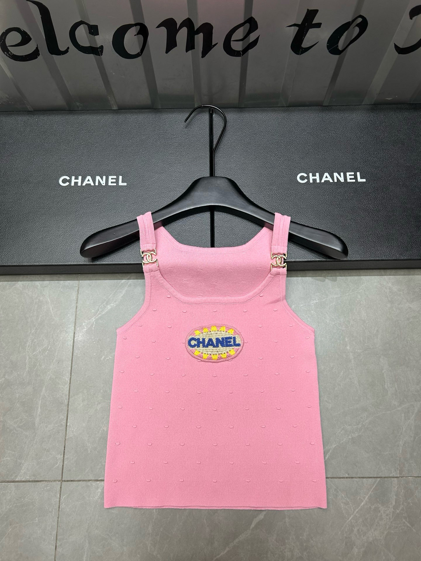 CHNEL Embroidered Badge Pellet Knit Vest