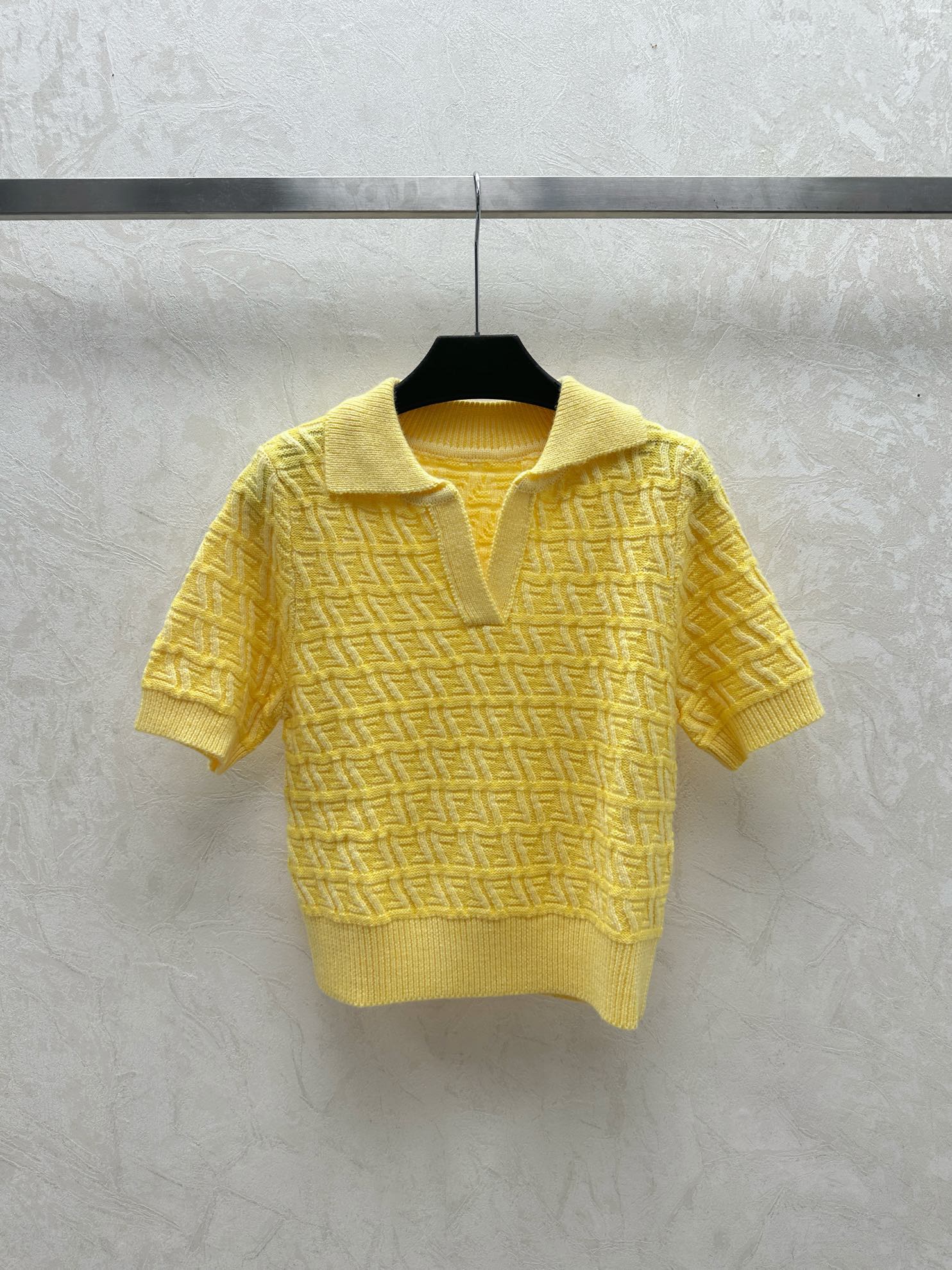 Fend Fall/Winter New Knit Lapel Short Sleeve
