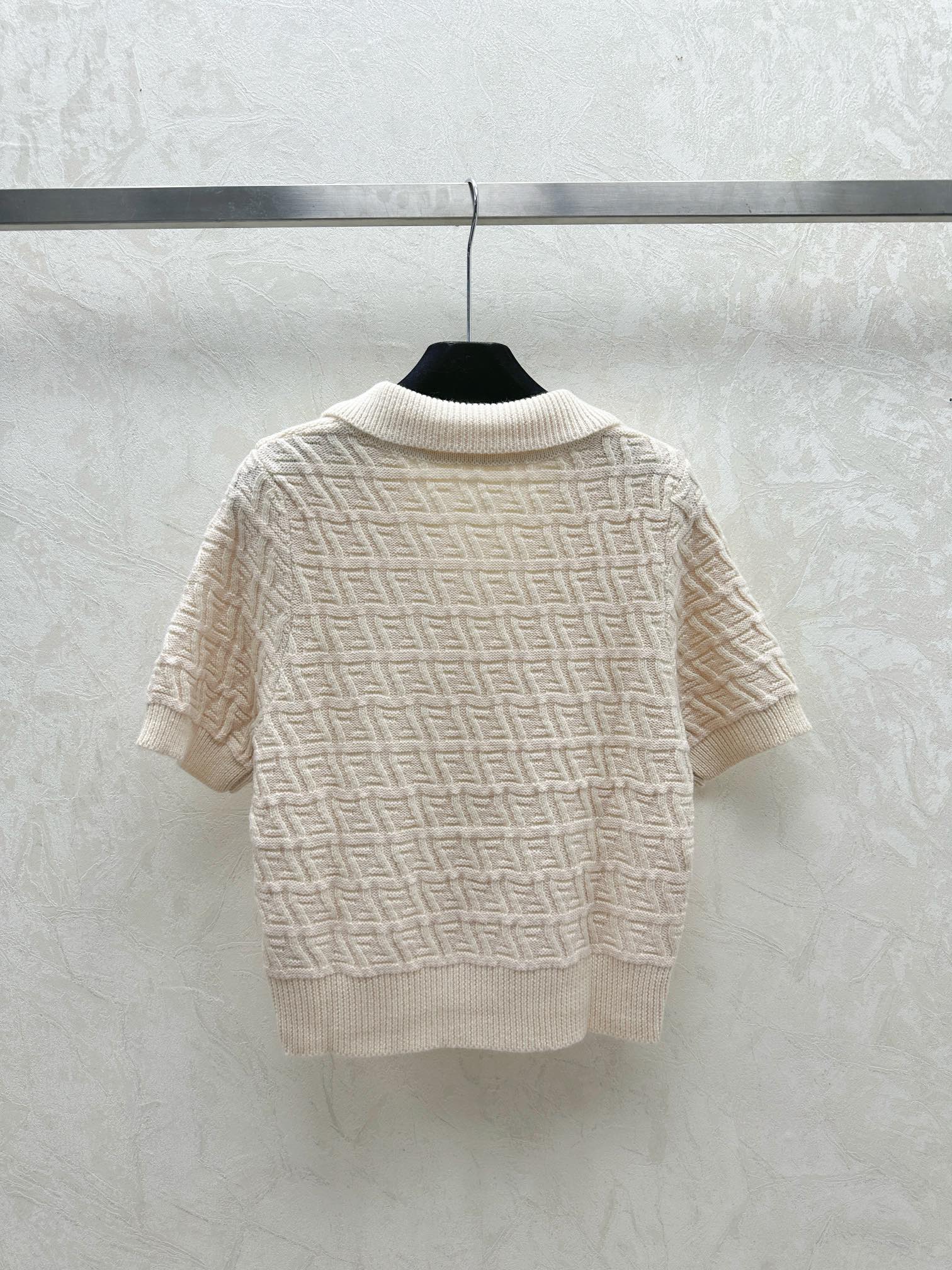 Fend Fall/Winter New Knit Lapel Short Sleeve