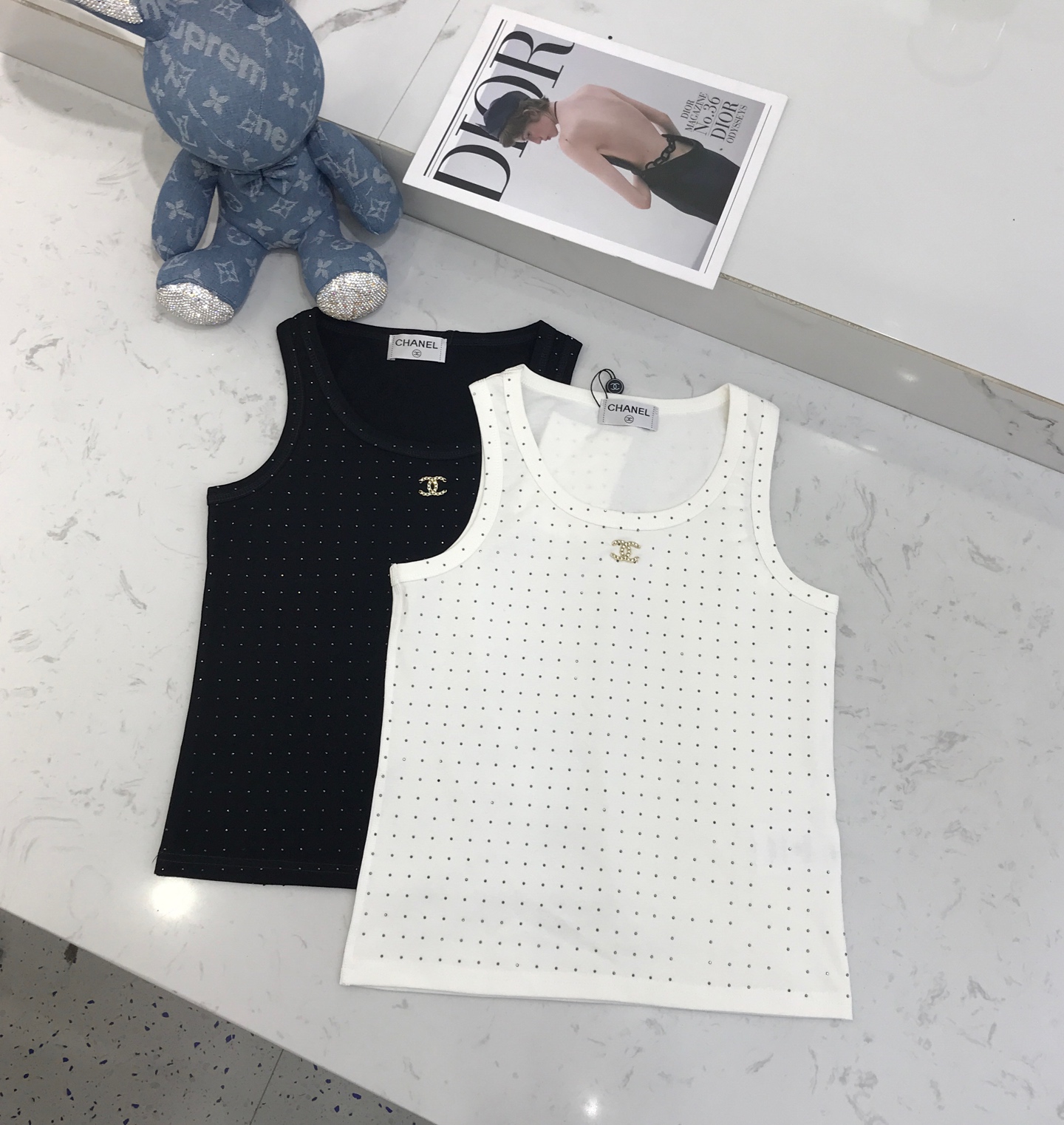 CHANE25SS hot diamond metal button double c letter sleeveless vest