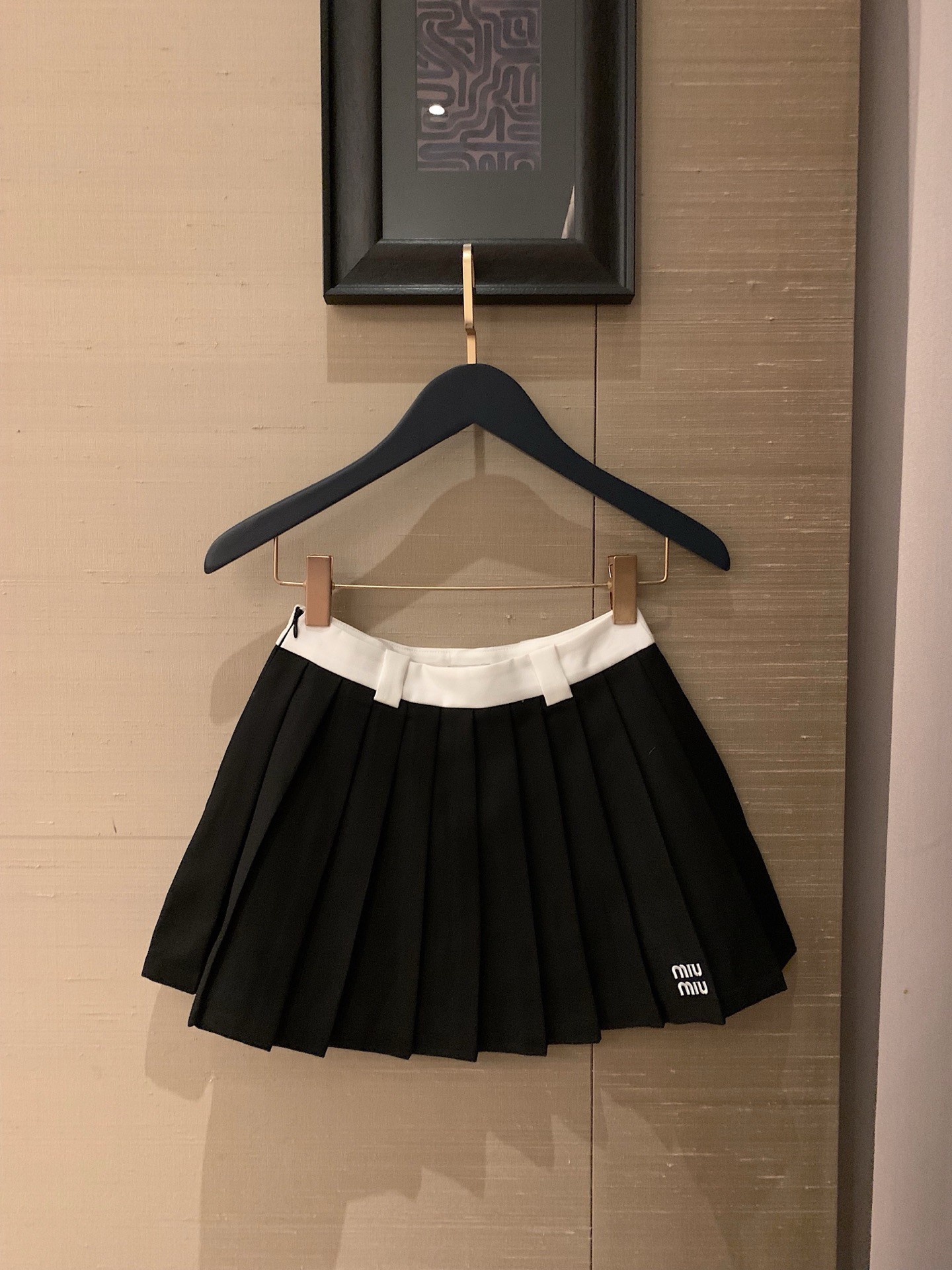 Miu Colorblock Embroidered Pleated Skirt