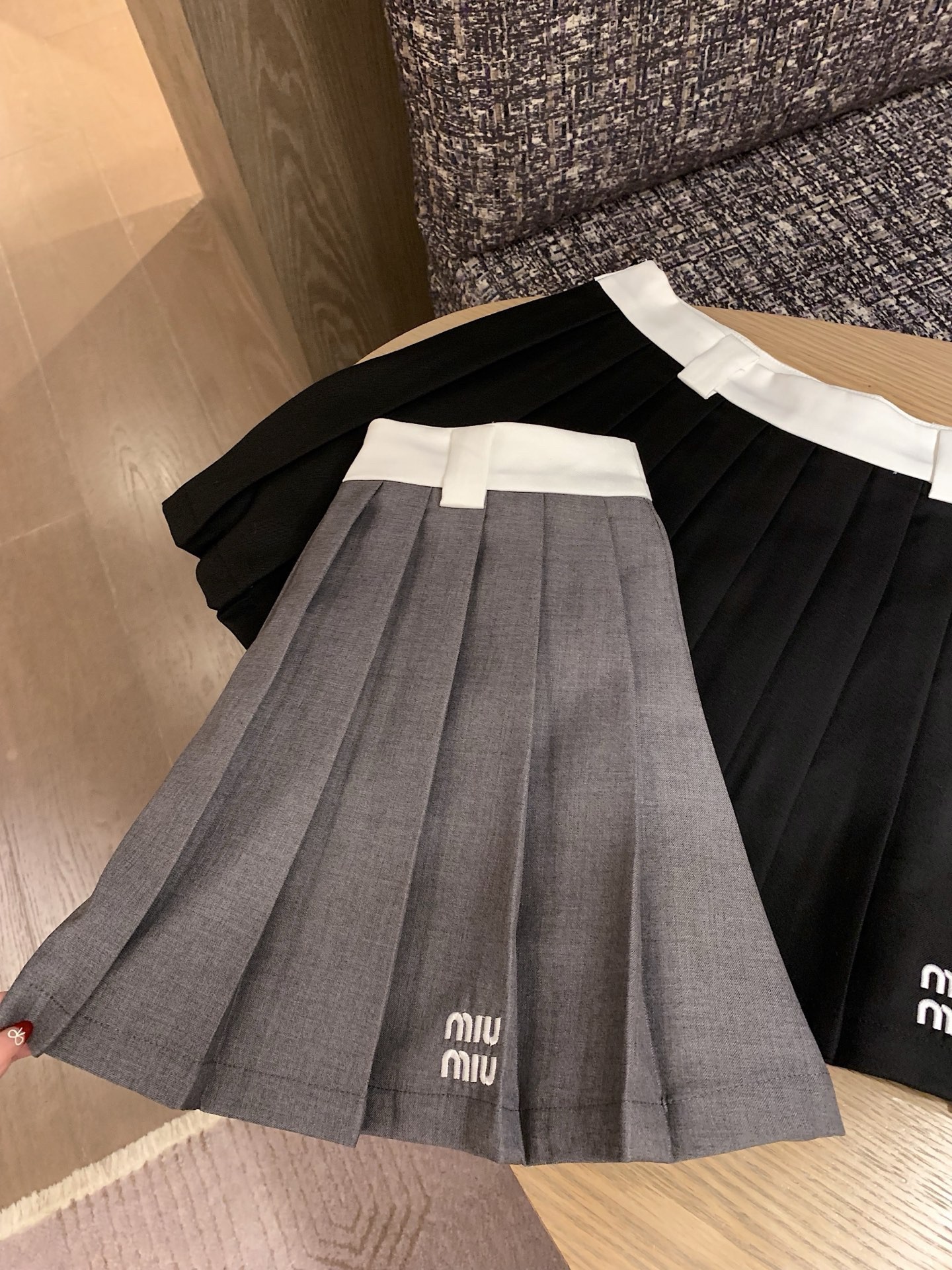Miu Colorblock Embroidered Pleated Skirt