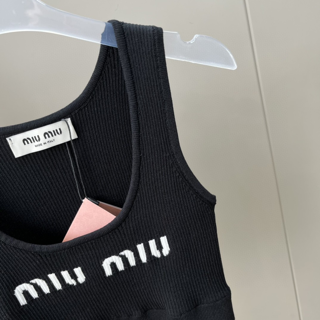 MIU monogrammed jacquard knit vest