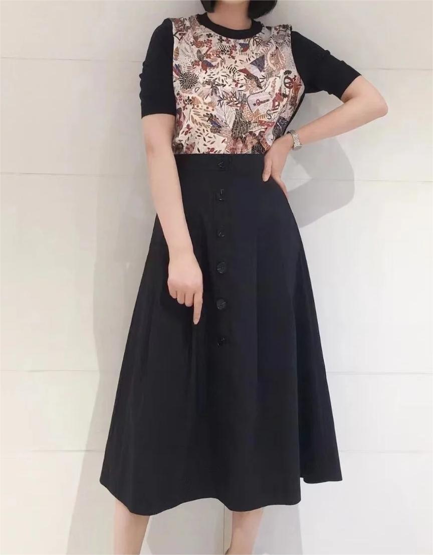 CHANE25SS Black Button Down Half Skirt