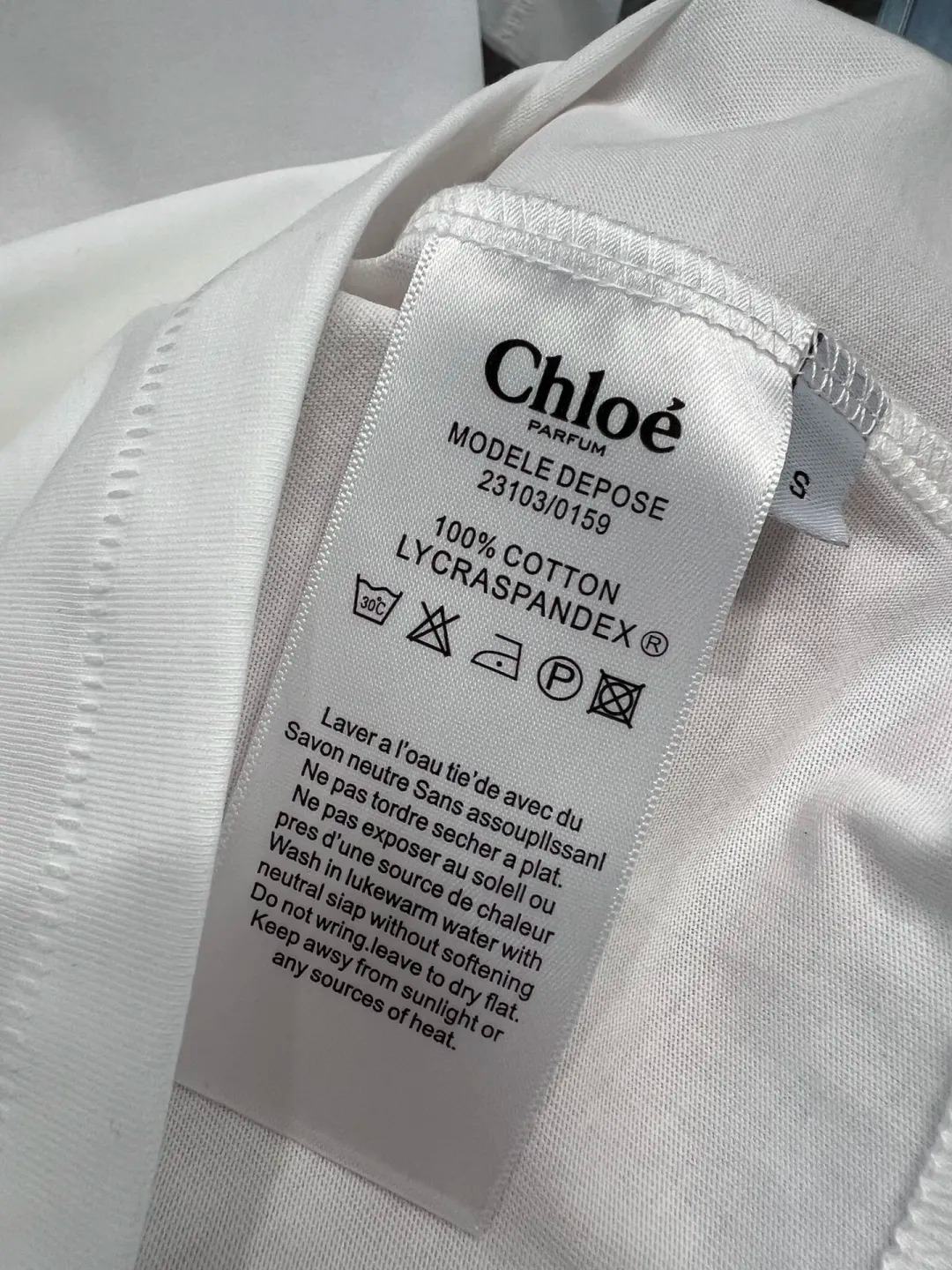 CHLO25SS White Snake Print Crew Neck T-Shirt