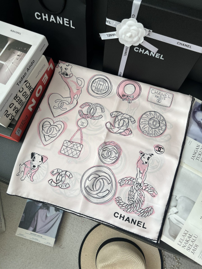 CHANE Puppy Love Logo 90CM Top Twill Silk Square Scarf