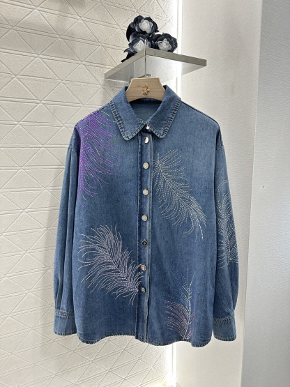 CHANE25SS feathered rhinestone denim jacket