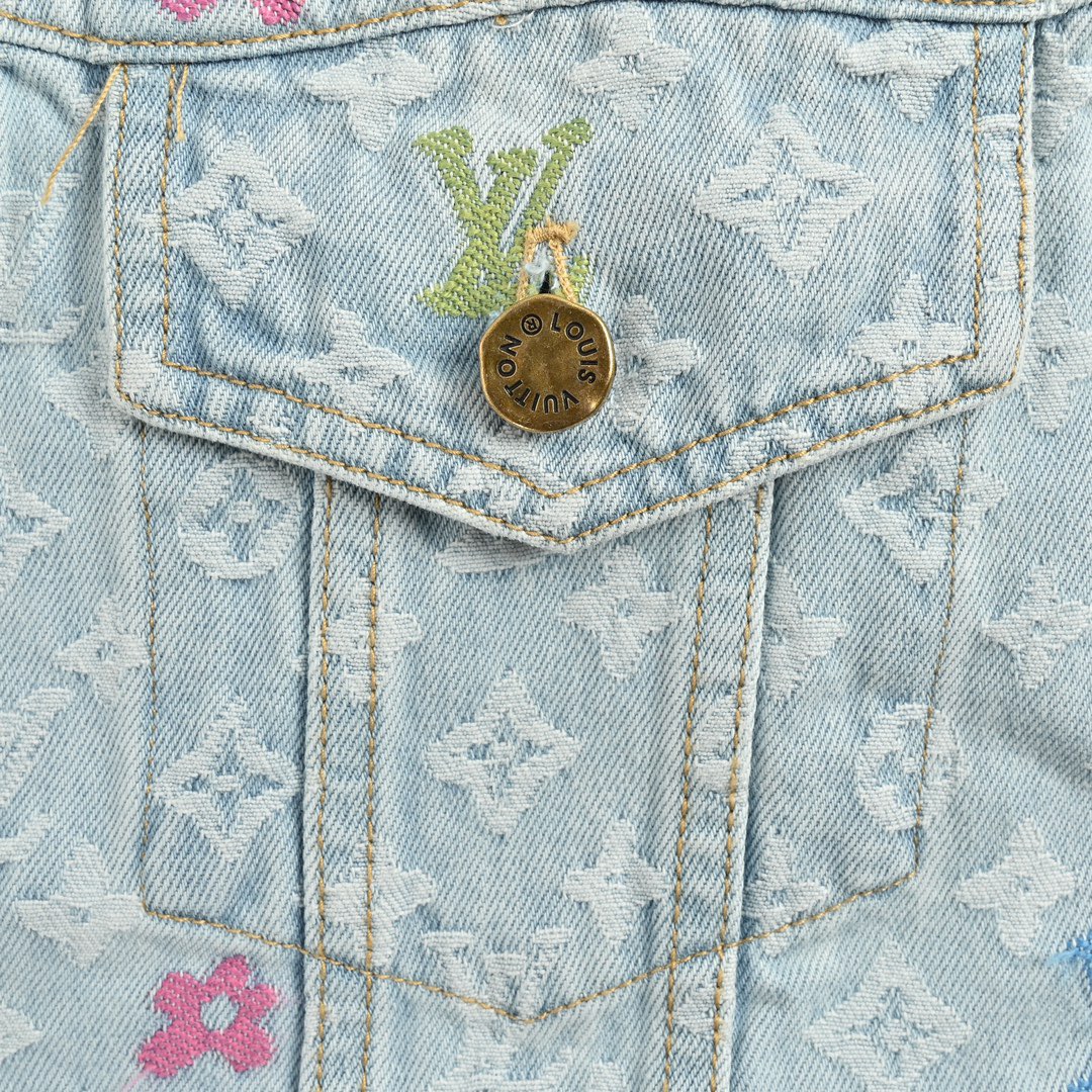 1V denim jacket