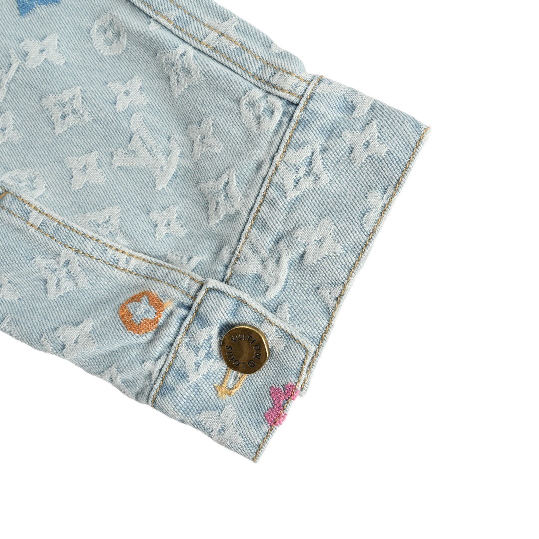 1V denim jacket