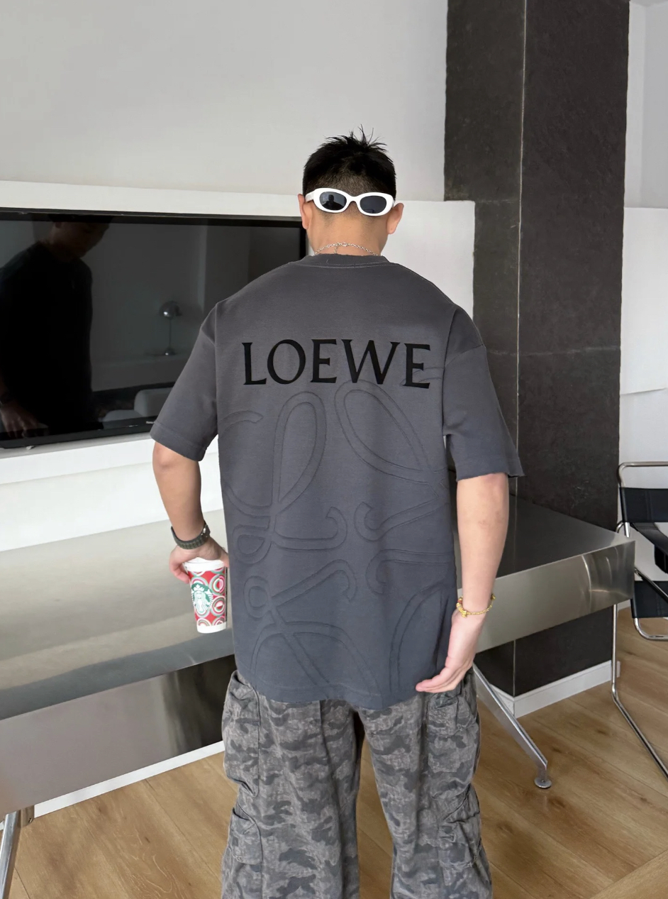 LEW Embroidered large logo T-shirt on the back