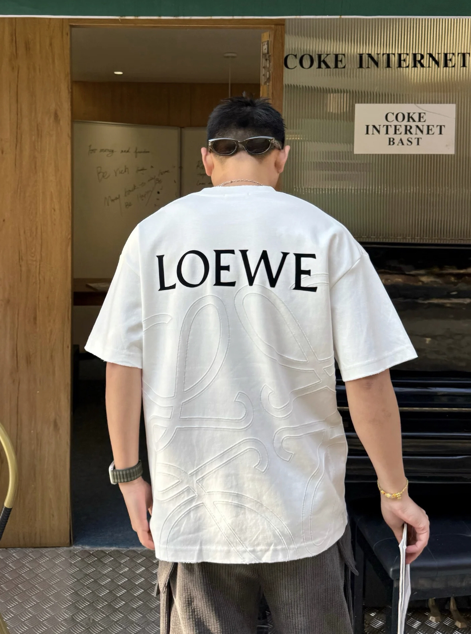 LEW Embroidered large logo T-shirt on the back