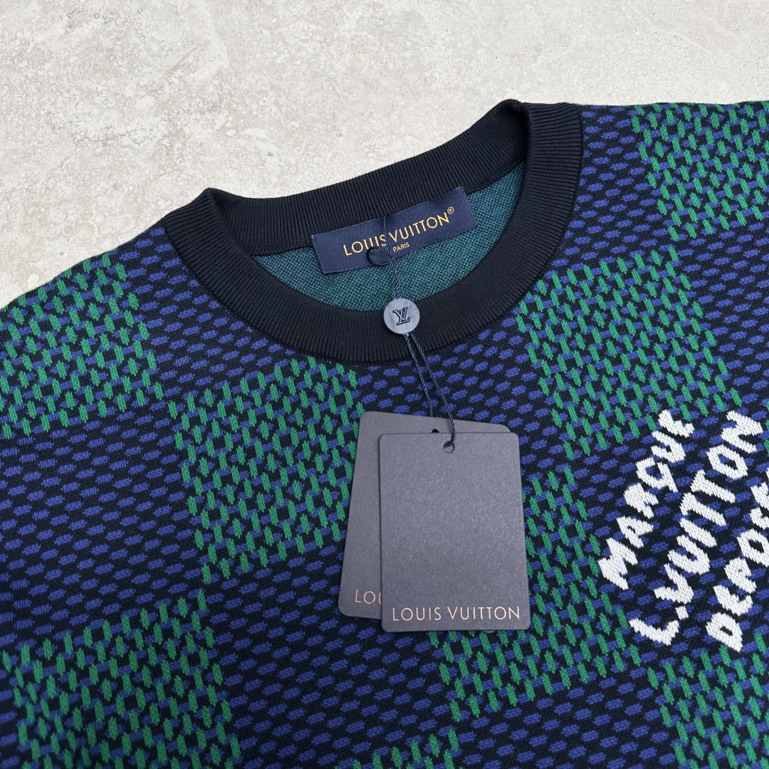 1V Checkered Knitted T-shirt